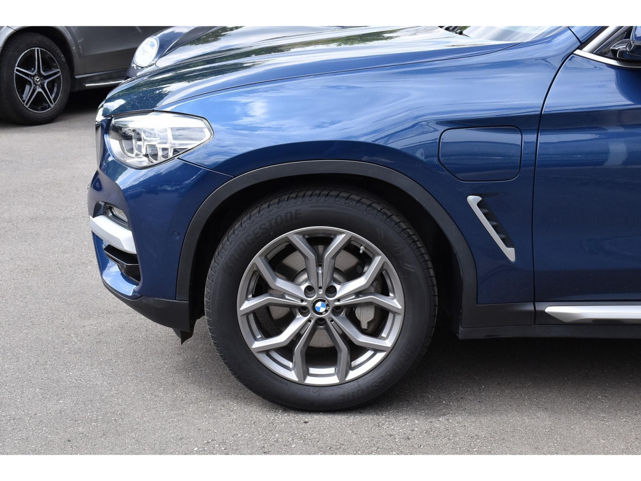 BMW X3 2.0iA xDrive30e Xline CUIR MEMO LANE SIDE HUD CAM JA19 (2021) - Photo 5