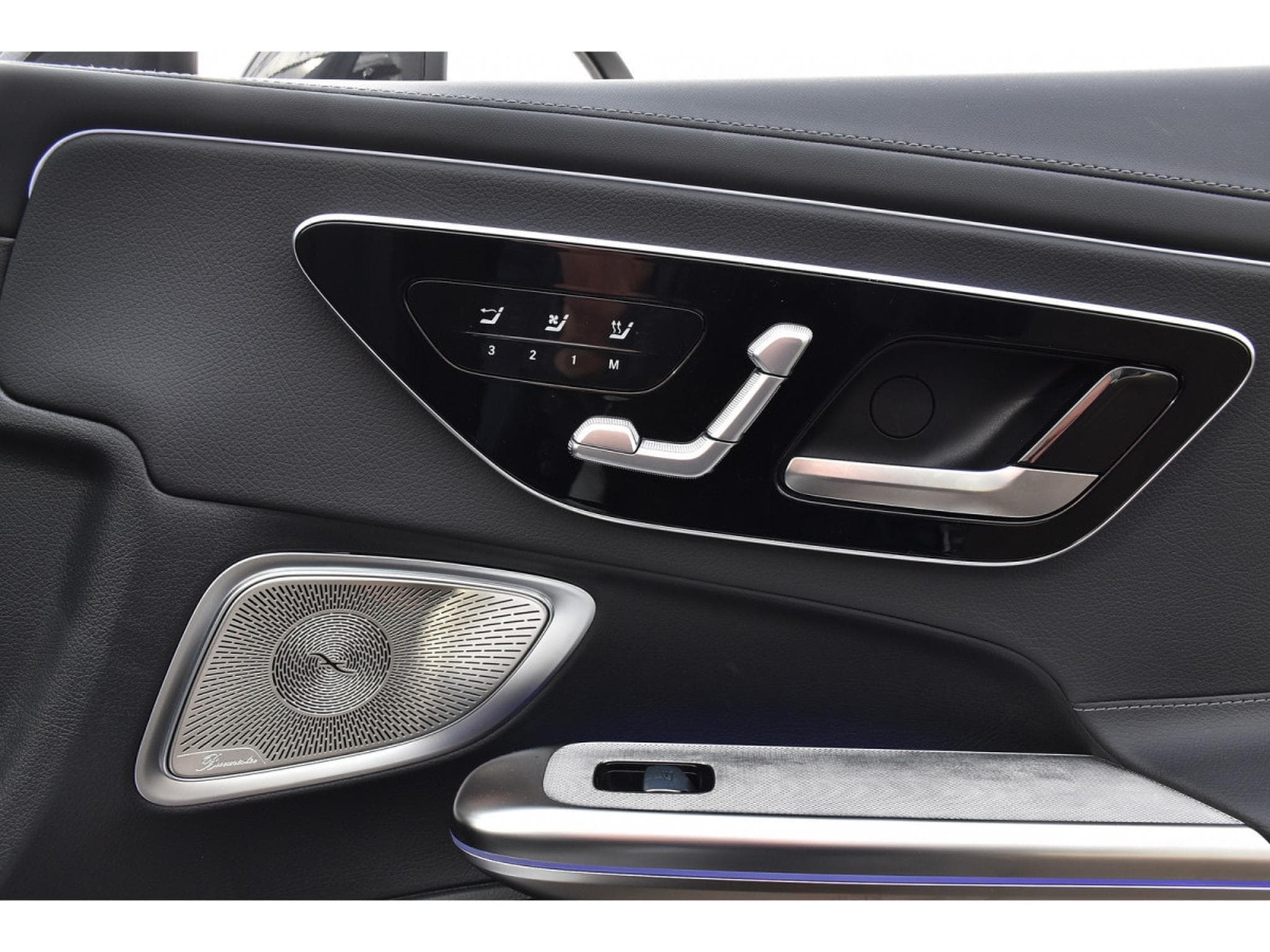 Mercedes CLE 200 AMG Line 9G-Tronic MEMO SG VENT DISTRONIC SIDE AIRSCARF 1°M. (2025) - Photo 22