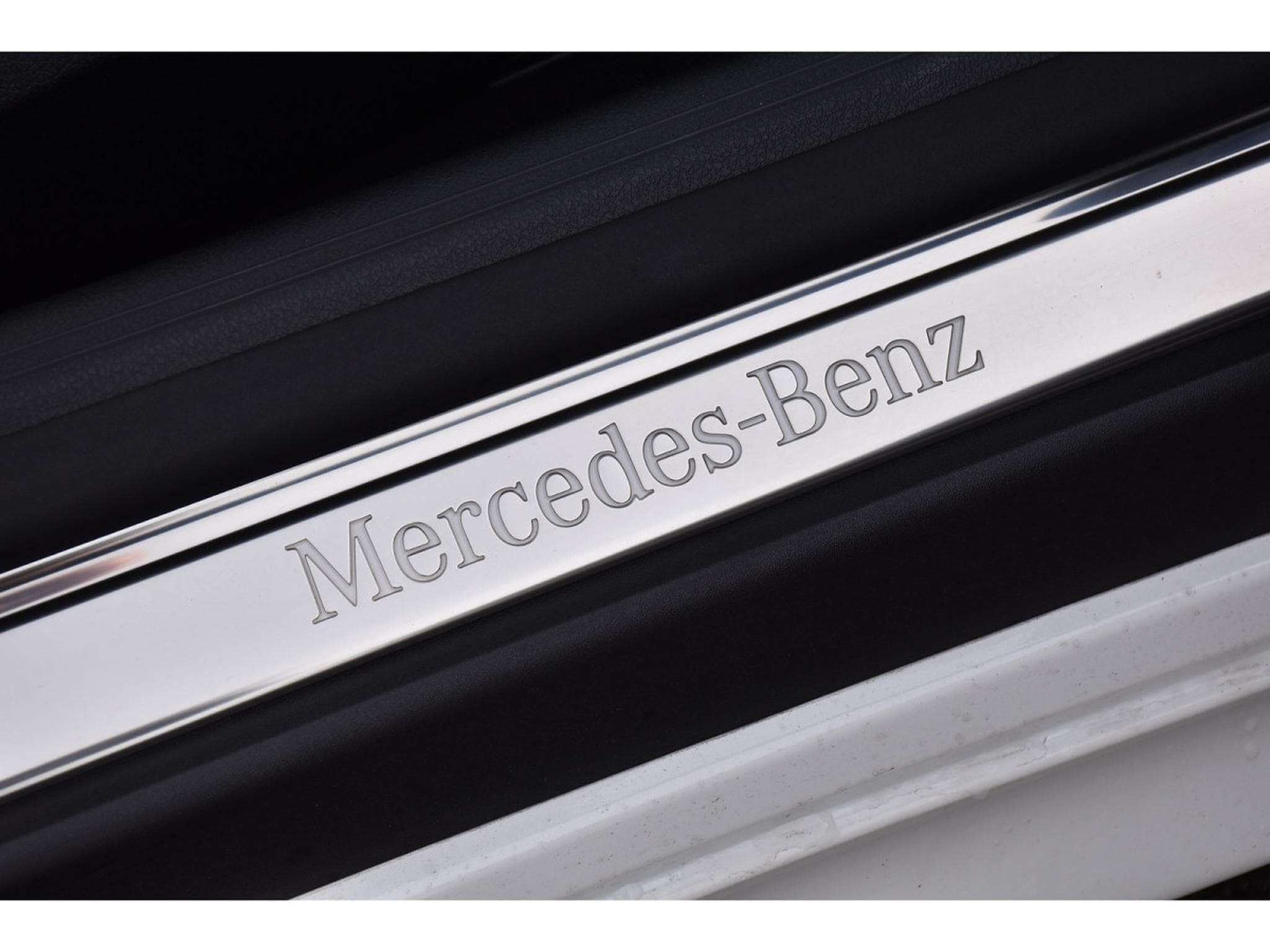 Mercedes CLE 200 AMG Line 9G-Tronic MEMO SG VENT DISTRONIC SIDE AIRSCARF 1°M. (2025) - Photo 23