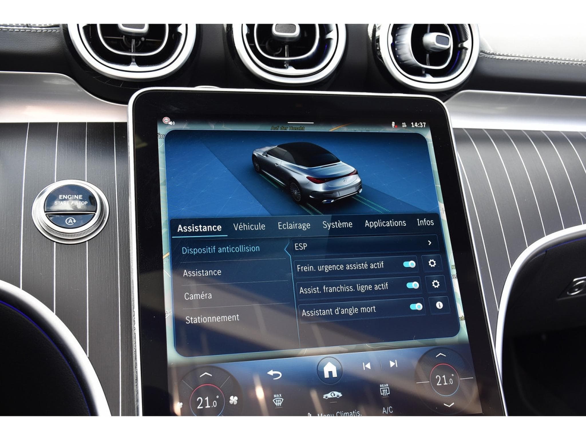 Mercedes CLE 200 AMG Line 9G-Tronic MEMO SG VENT DISTR CAM360 SIDE AIRSCARF (2025) - Photo 13