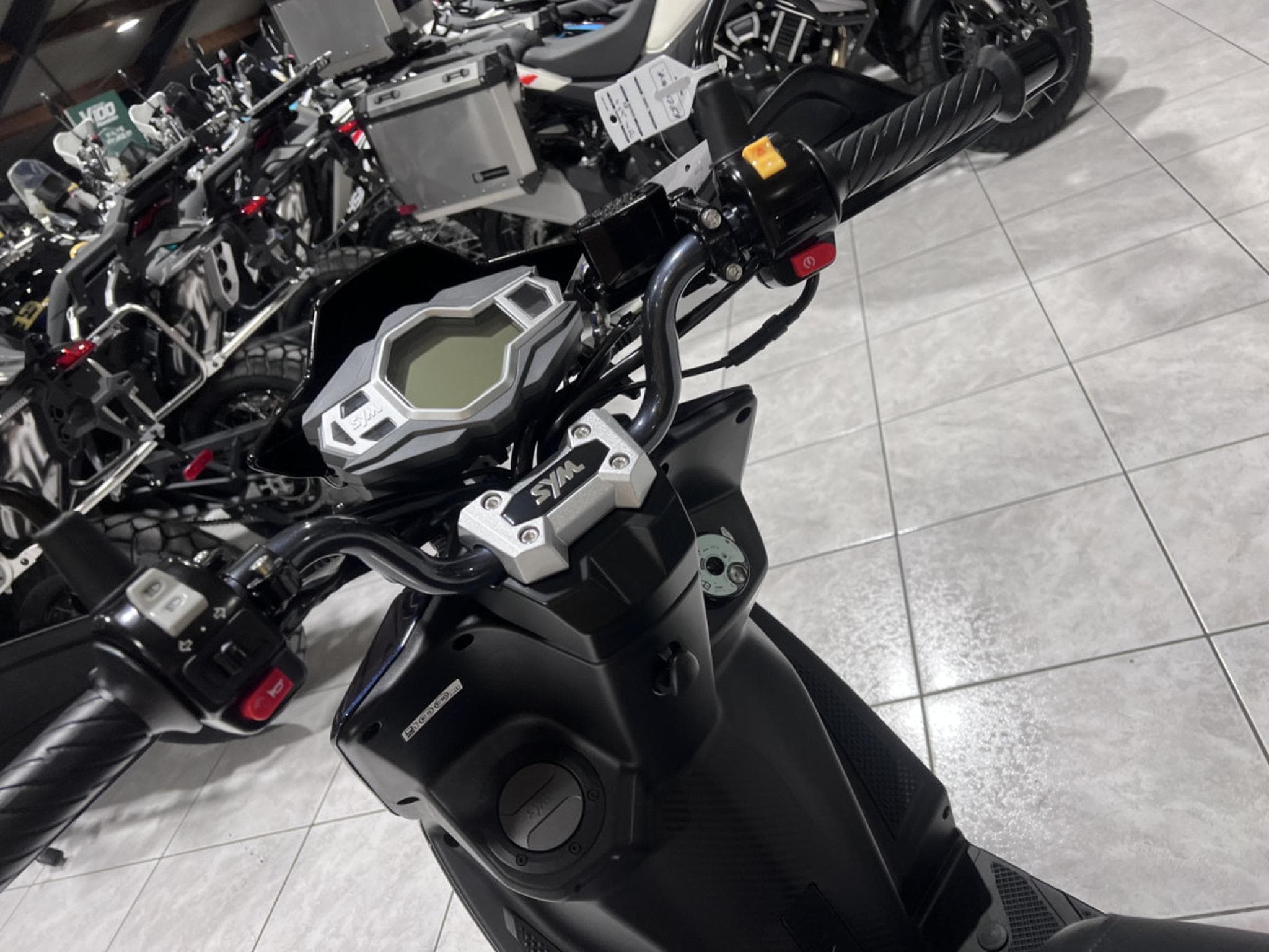SYM Jet 4 RX 50 Classe A  25 Km/h (2026) - Photo 6
