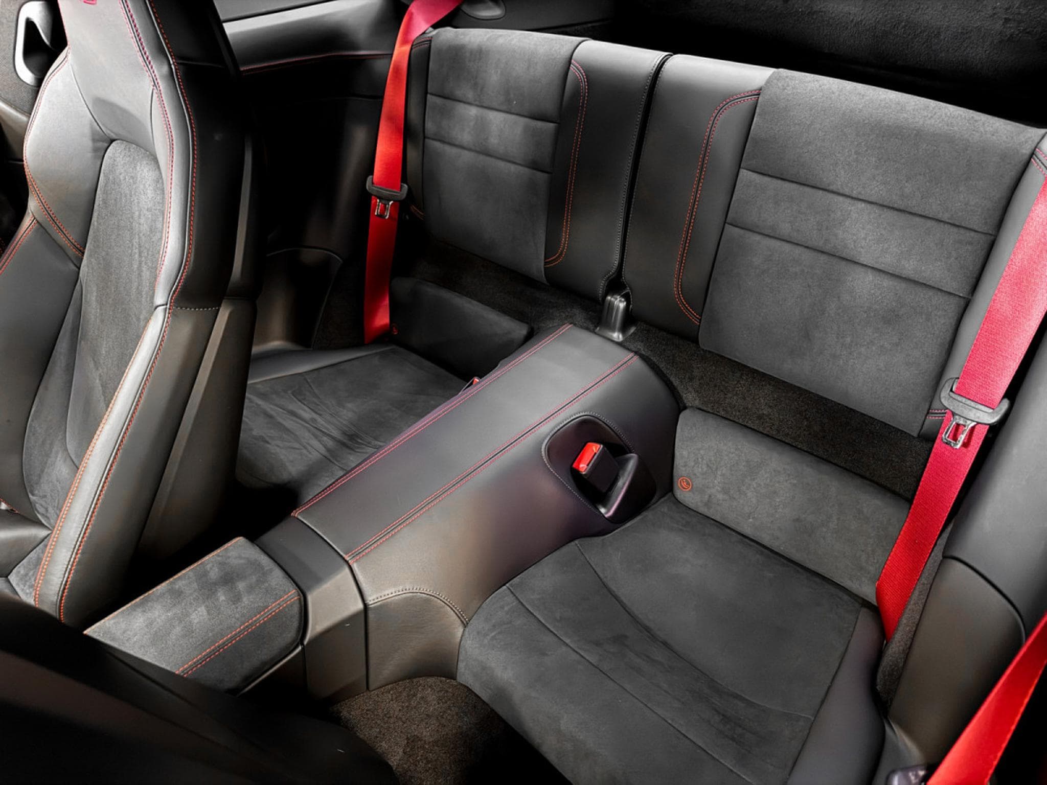 Porsche 911 Carrera 4 GTS / Lift / Bose / Matrix / 360° (2024) - Photo 14
