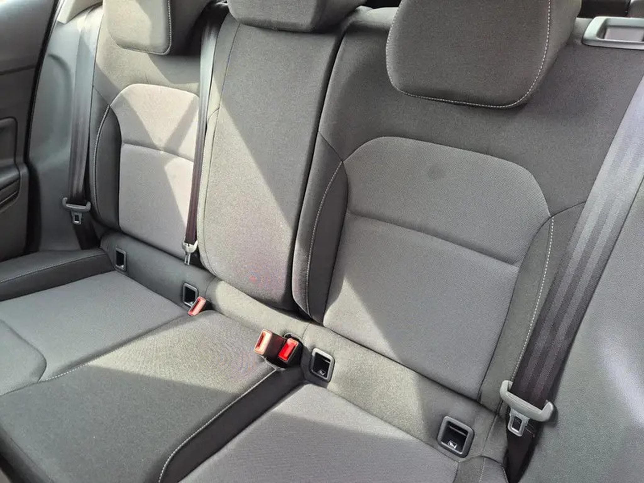 Skoda Fabia 1.0 TSi 95 Selection (2026) - Photo 9