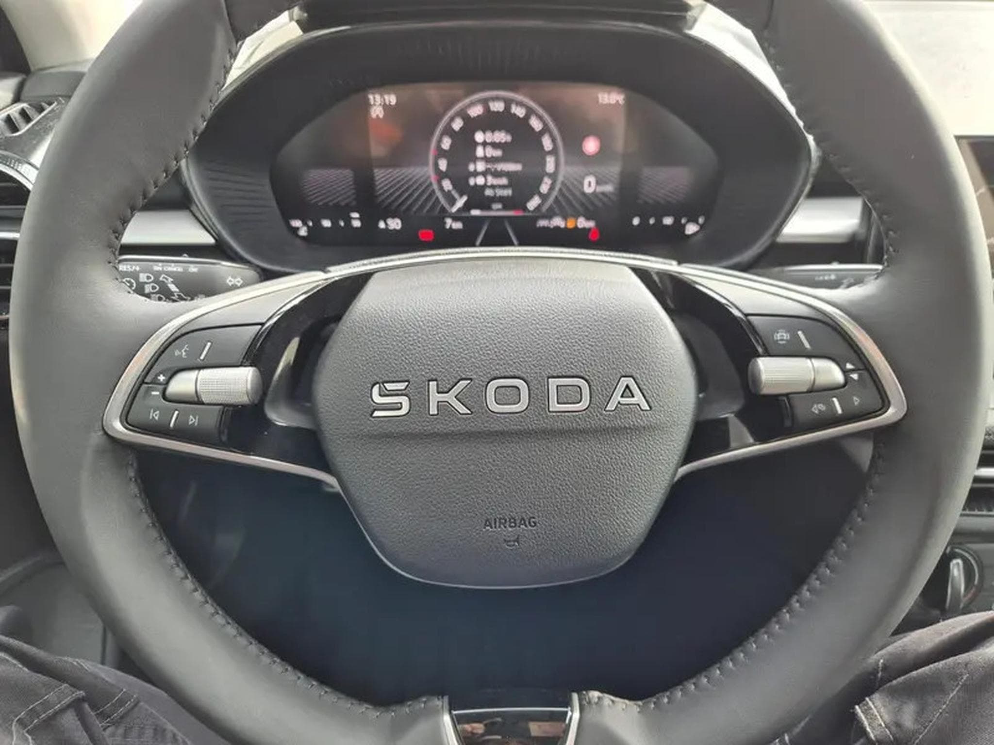 Skoda Fabia 1.0 TSi 95 Selection (2026) - Photo 12