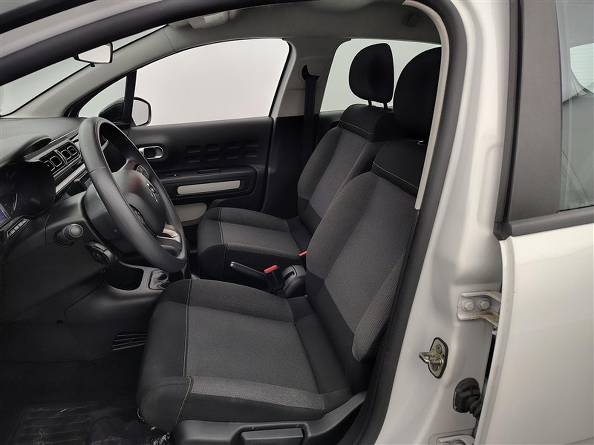 Citroen C3 1.2i PureTech 82cv Live CLIM / BLUETOOTH (2022) - Photo 7