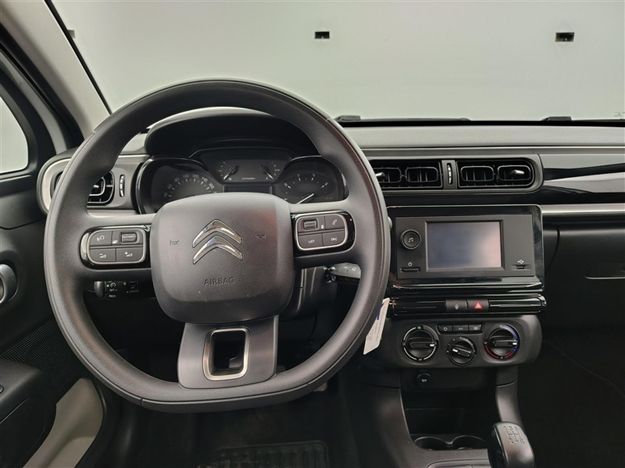 Citroen C3 1.2i PureTech 82cv Live CLIM / BLUETOOTH (2022) - Photo 9