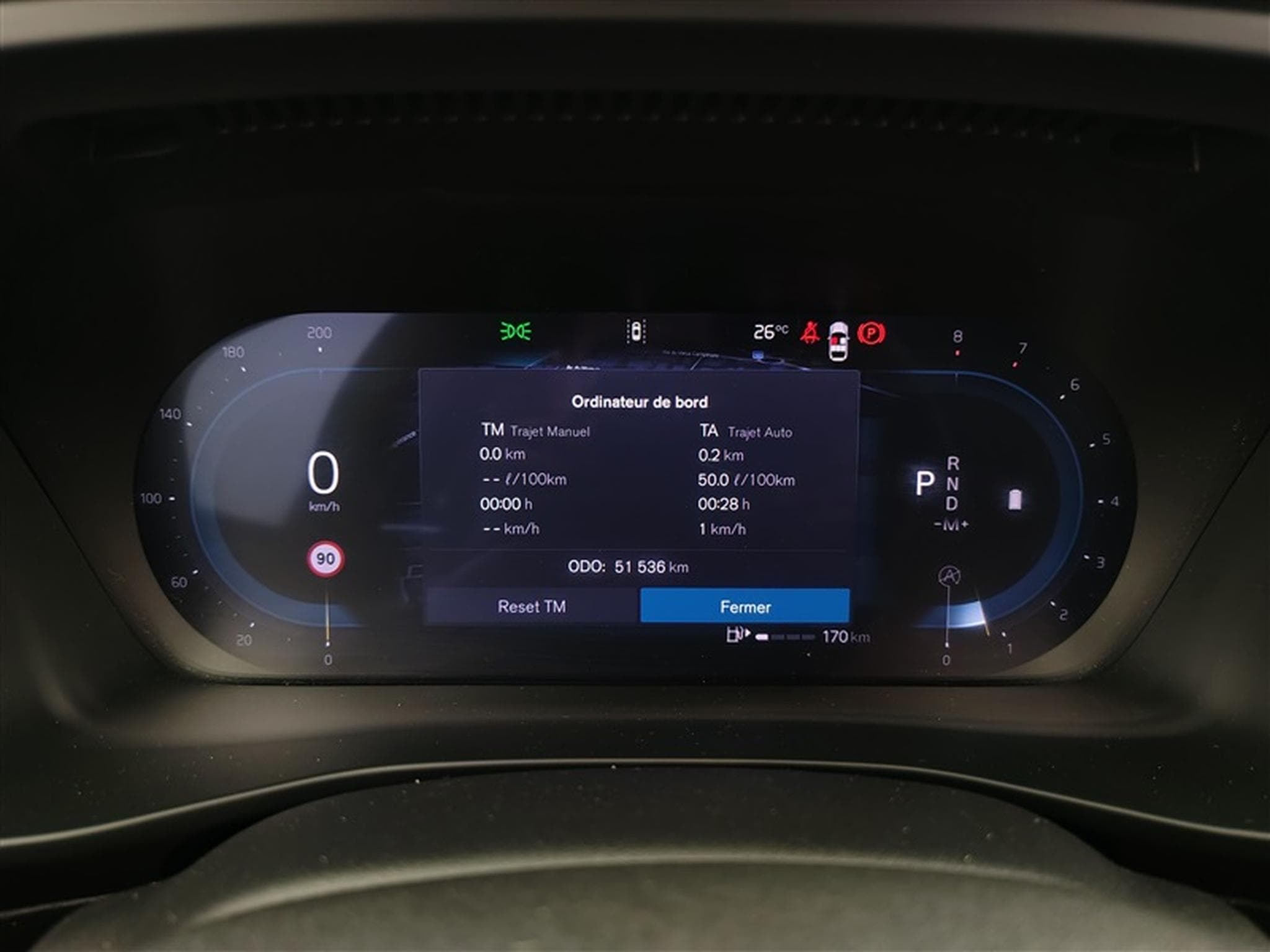 Volvo XC40 2.0 B3 MHEV Ultra Dark Limited Edition DCT (2024) - Photo 10