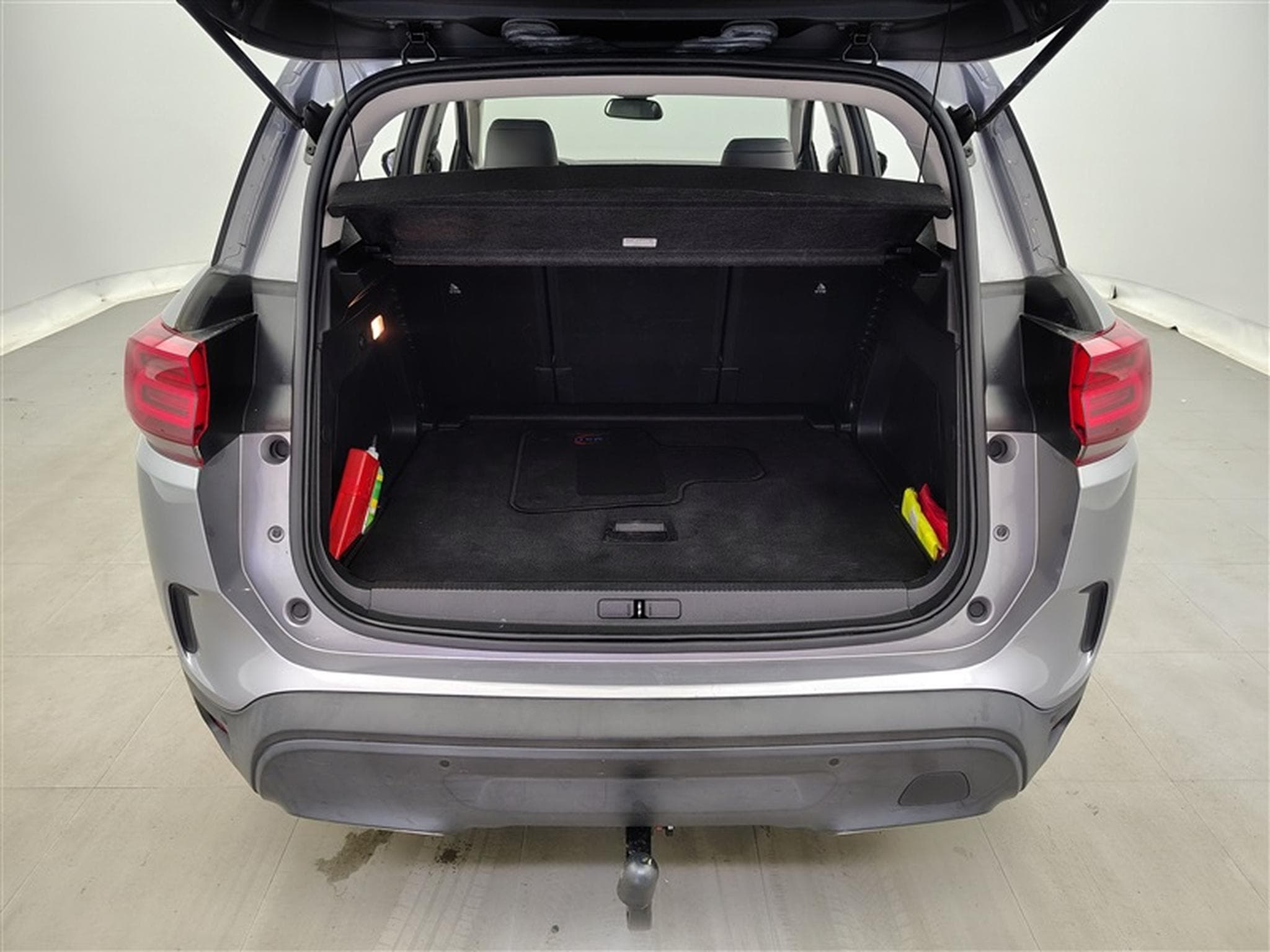 Citroen C5 Aircross 1.5 BlueHDi Business Lounge AUTO/CUIR/NAVI/FULL LED/JA18 (2021) - Photo 14