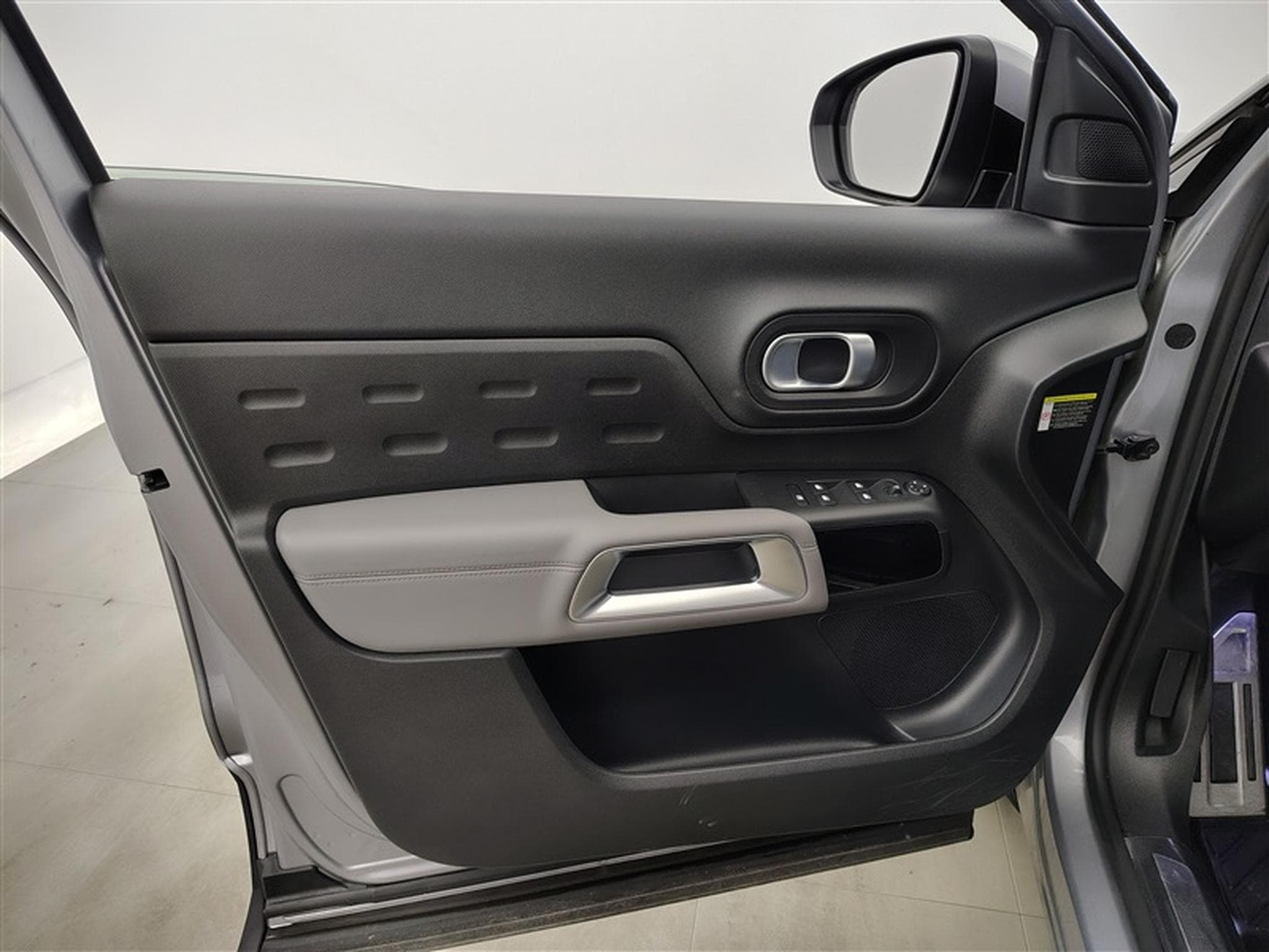 Citroen C5 Aircross 1.5 BlueHDi Business Lounge AUTO/CUIR/NAVI/FULL LED/JA18 (2021) - Photo 17
