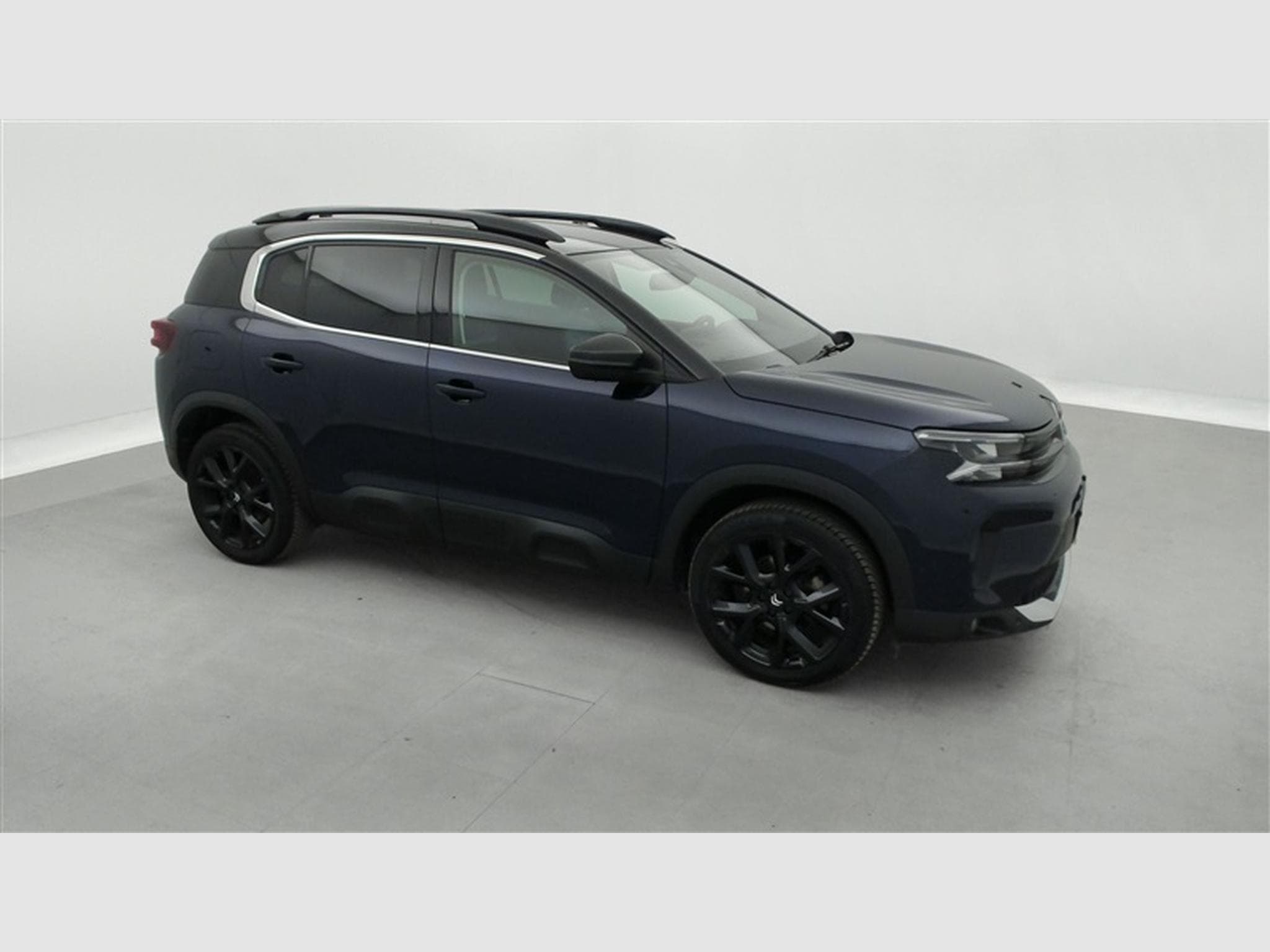 Citroen C5 Aircross 1.5 BlueHDi MAX PACK BLACK + TECHNO NAVI / CUIR / FULL LED (2024) - Photo 24