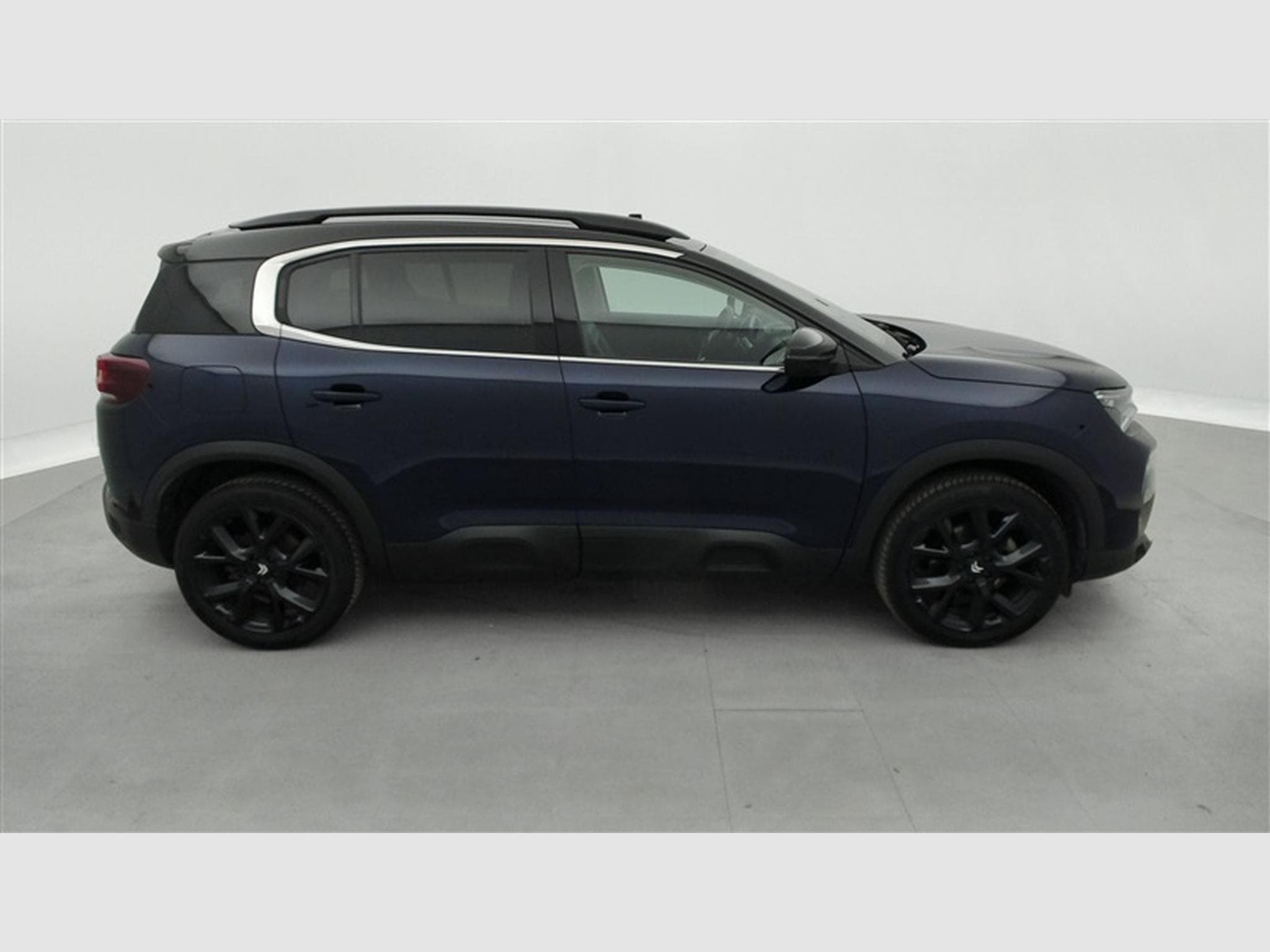 Citroen C5 Aircross 1.5 BlueHDi MAX PACK BLACK + TECHNO NAVI / CUIR / FULL LED (2024) - Photo 25