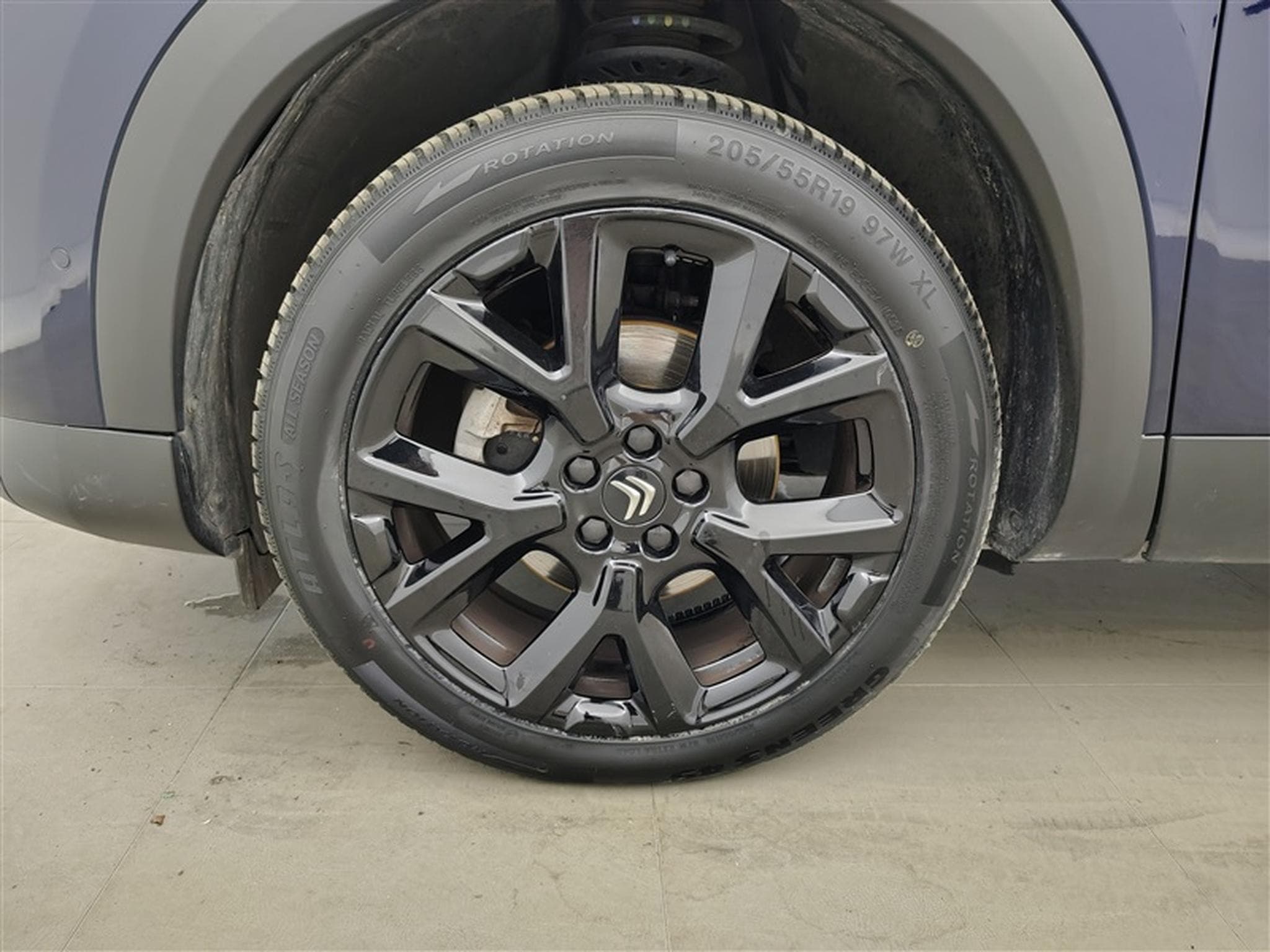 Citroen C5 Aircross 1.5 BlueHDi MAX PACK BLACK + TECHNO NAVI / CUIR / FULL LED (2024) - Photo 6