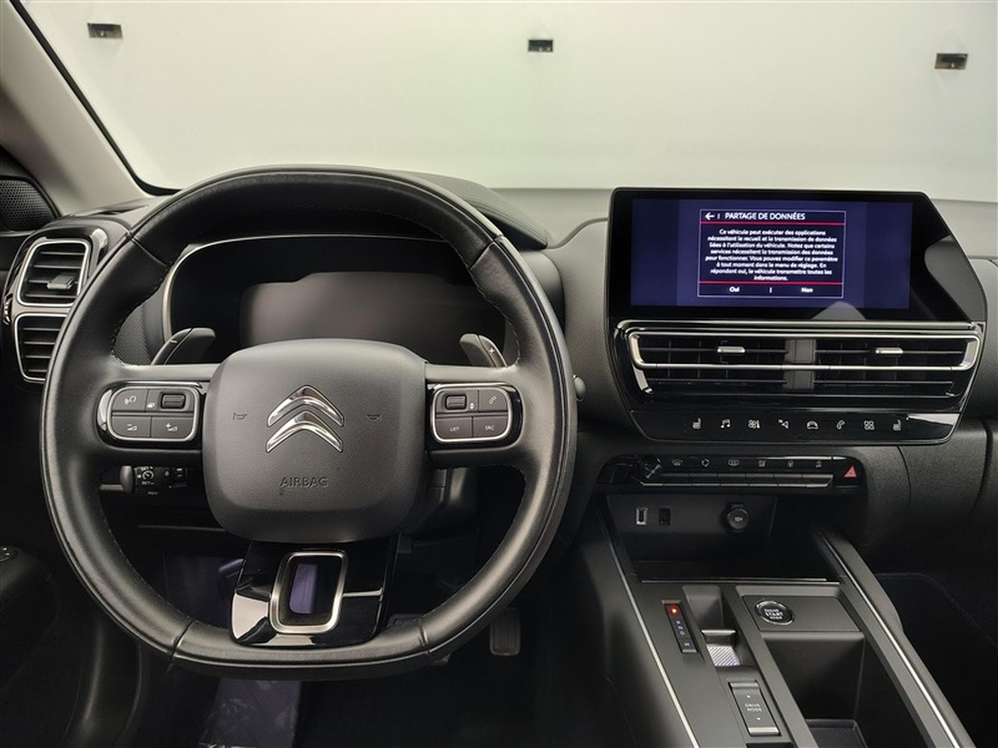Citroen C5 Aircross 1.5 BlueHDi MAX PACK BLACK + TECHNO NAVI / CUIR / FULL LED (2024) - Photo 9