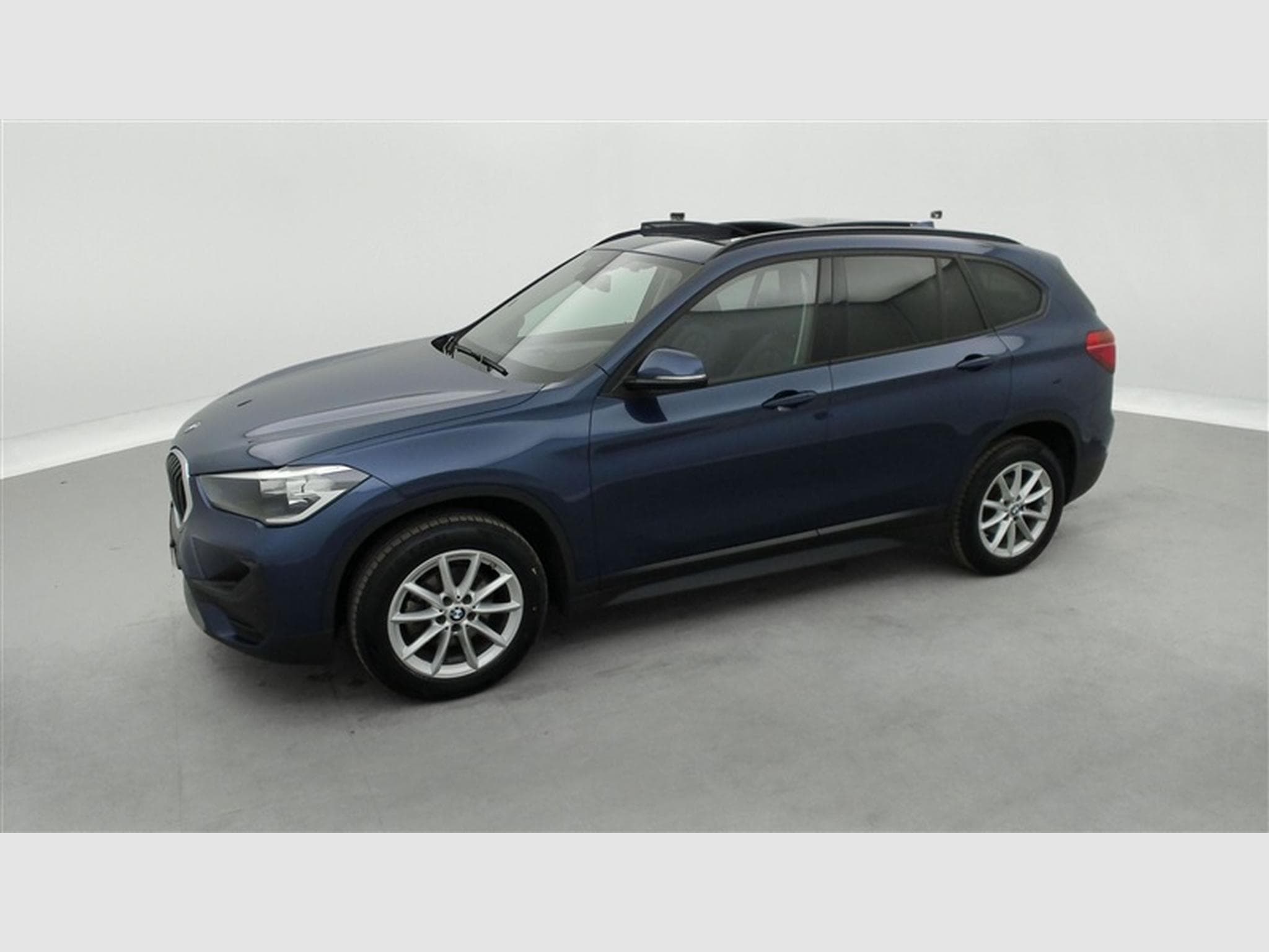BMW X1 1.5 dA sDrive16 Business CUIR/NAVI/TO PANO/JA17 (2021) - Photo 22