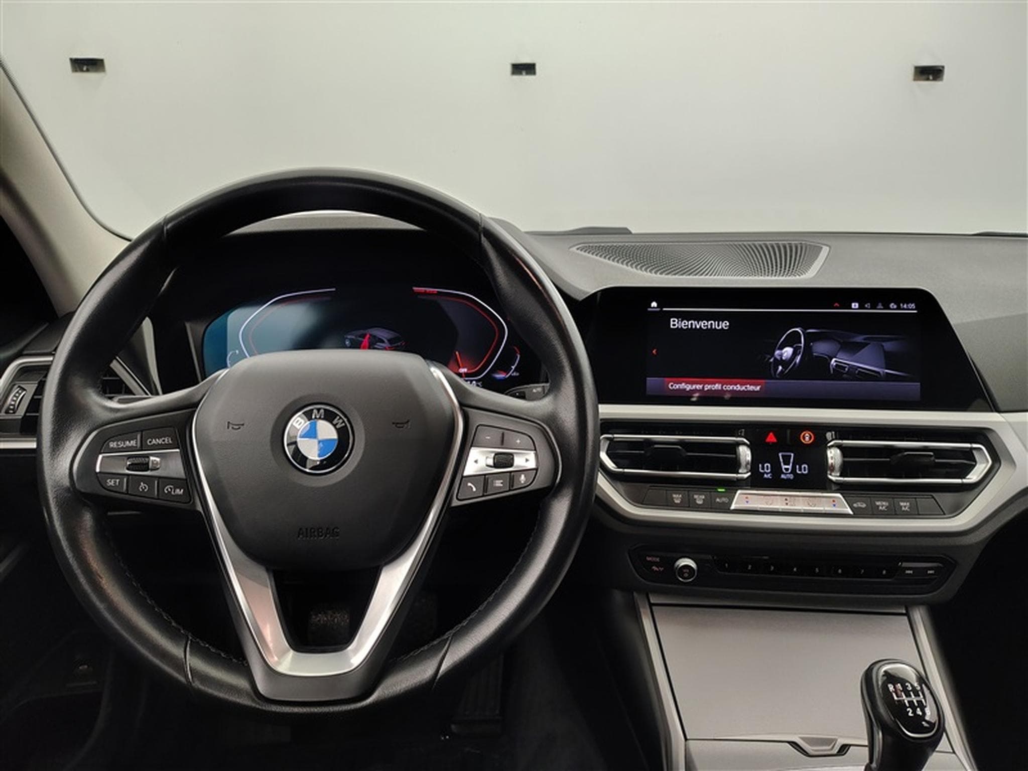 BMW 318 Touring 318i Business NAVI/LED/JA17/PDC (2022) - Photo 9