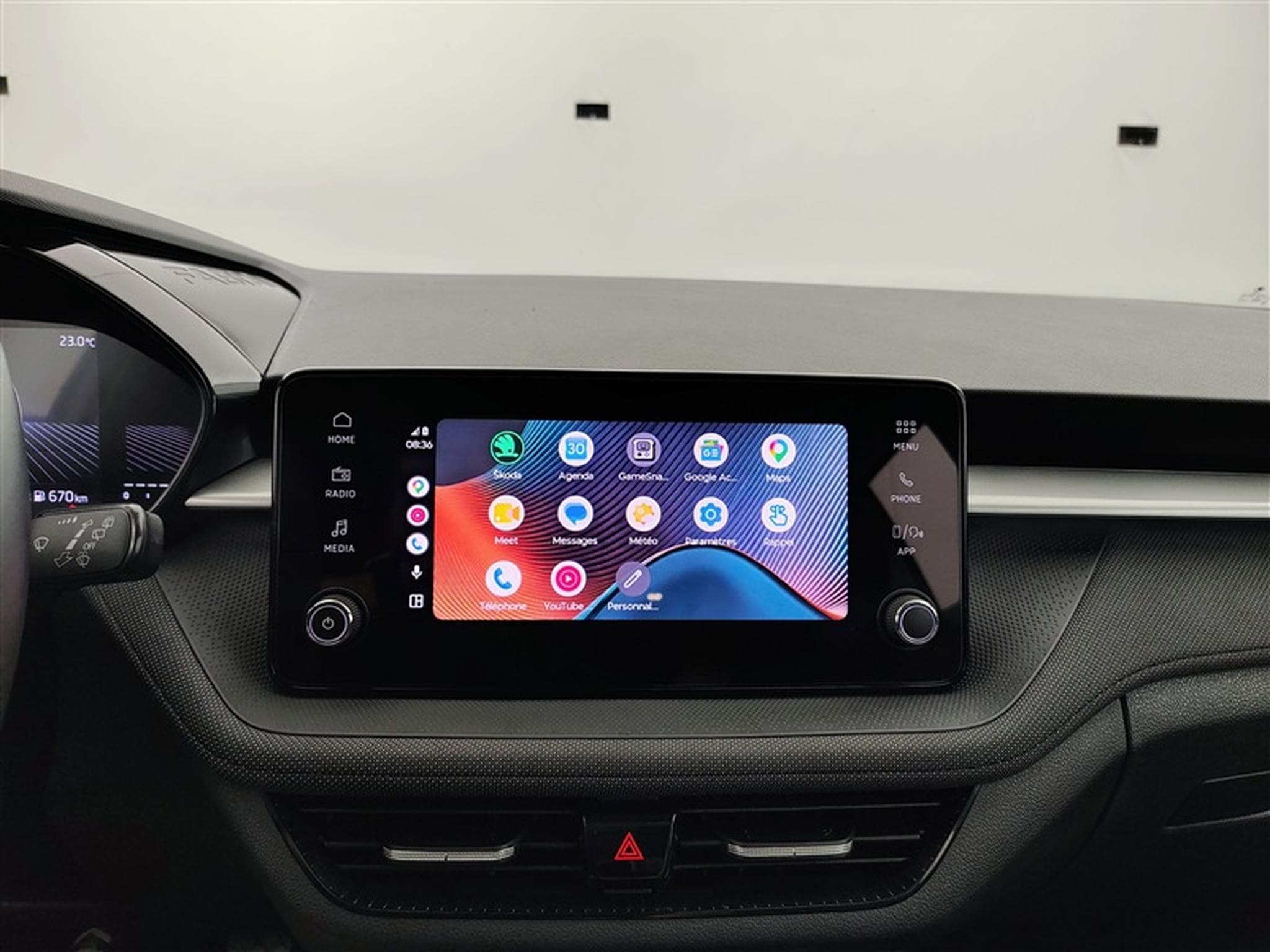 Skoda Fabia 1.0 TSI 95cv Selection CARPLAY / FULL LED / PDC AR / JA 15" (2025) - Photo 20