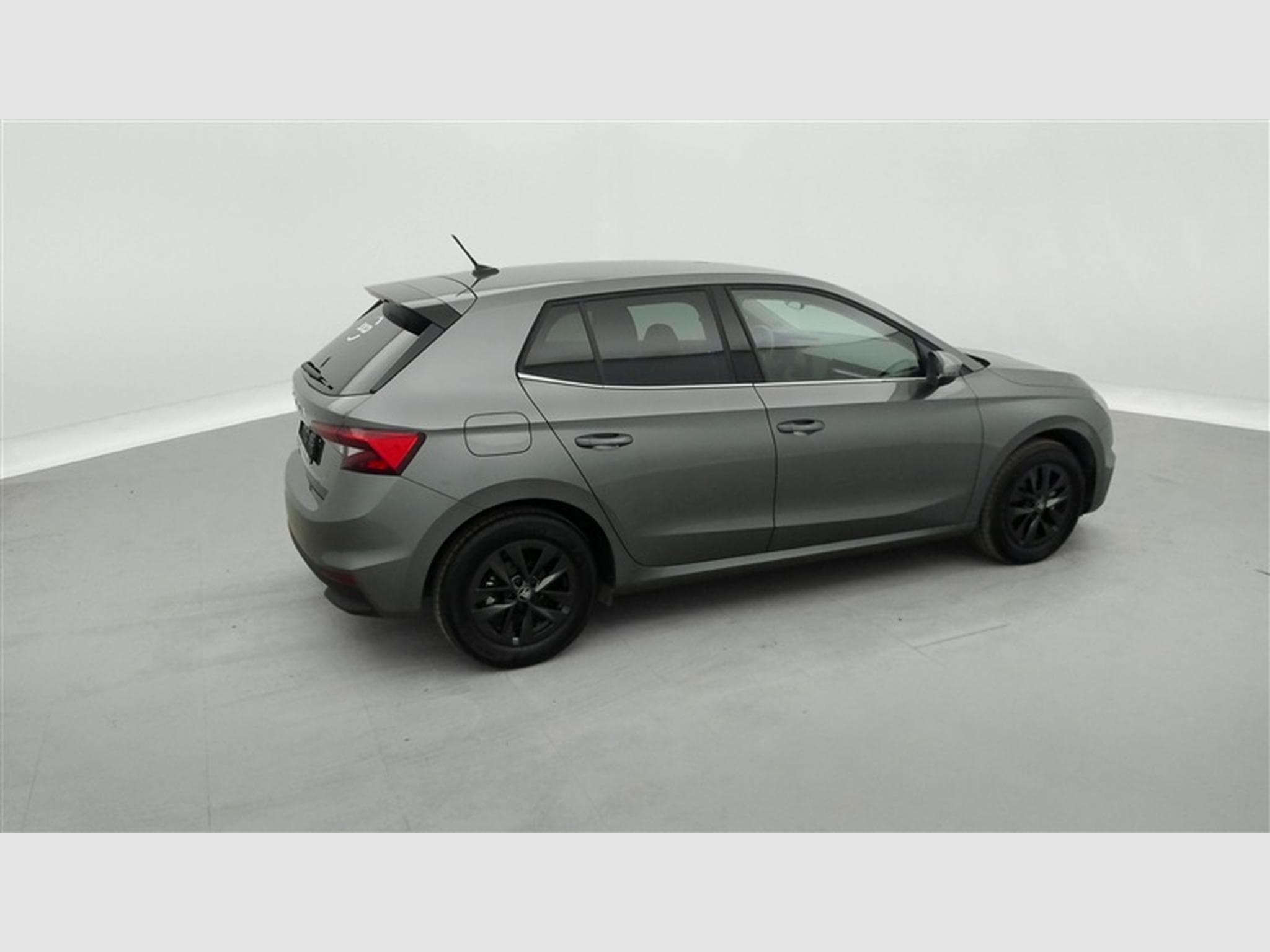 Skoda Fabia 1.0 TSI 95cv Selection CARPLAY / FULL LED / PDC AR / JA 15" (2025) - Photo 25