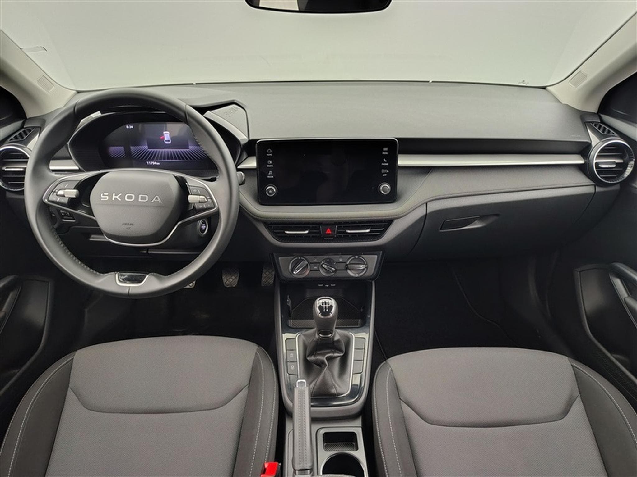 Skoda Fabia 1.0 TSI 95cv Selection CARPLAY / FULL LED / PDC AR / JA 15" (2025) - Photo 8
