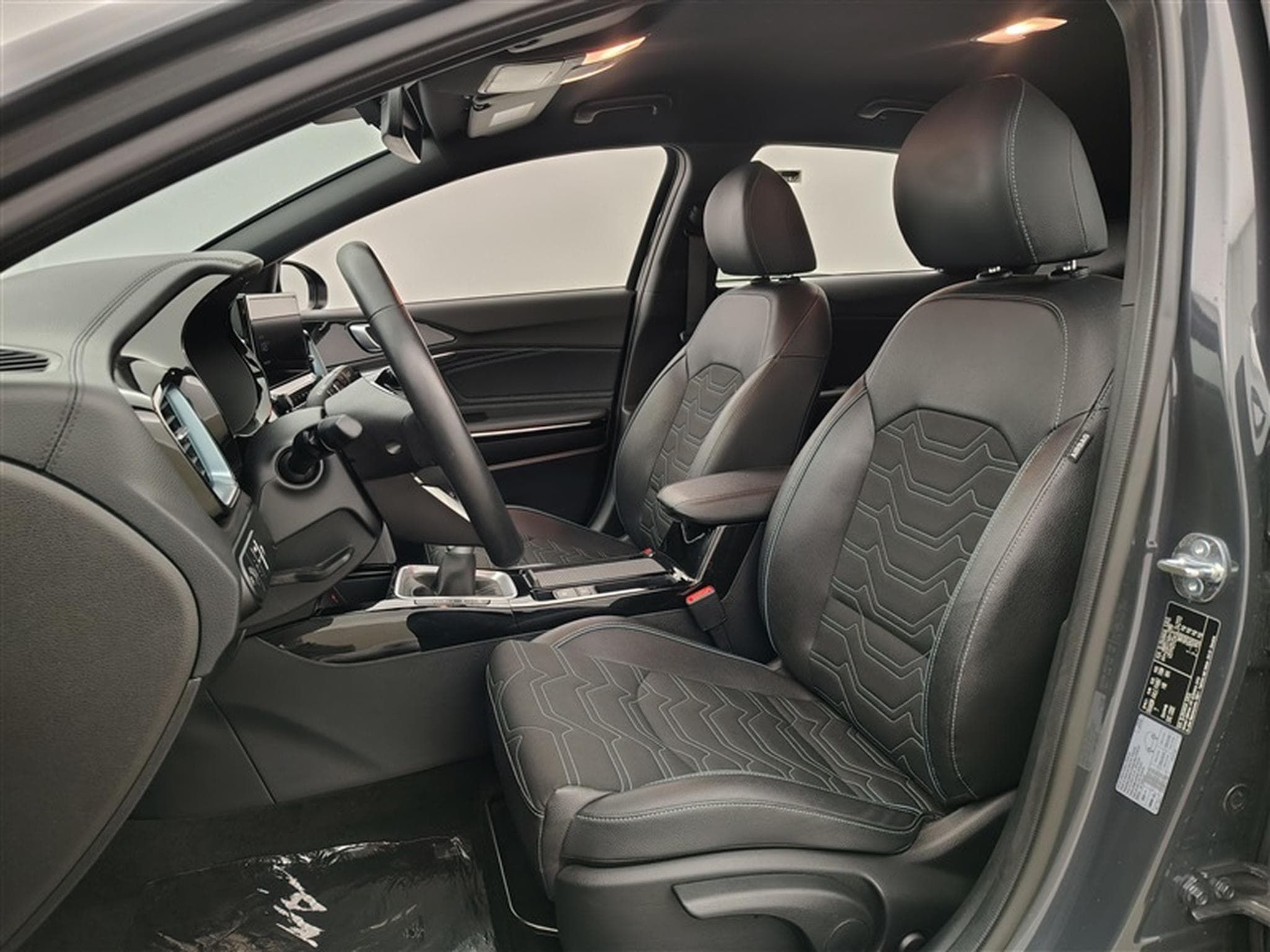 Kia Ceed Ceed 1.0 T-GDi STYLE EDITION *NAV//FULL LED//CAM/JA* (2025) - Photo 7