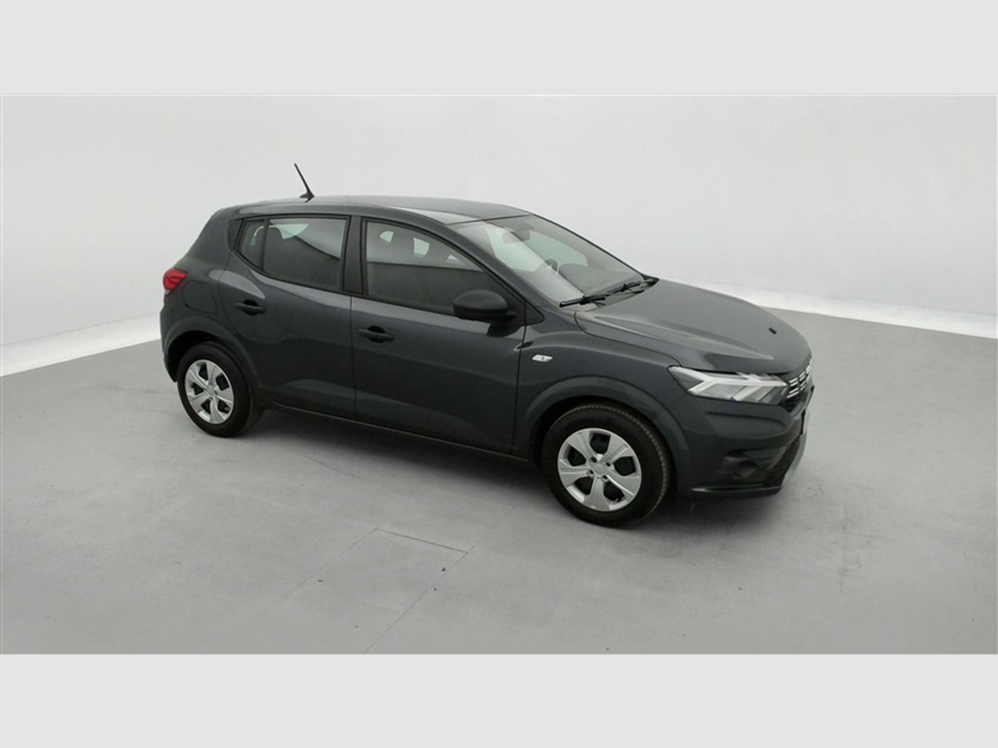Dacia Sandero 1.0i SCe Comfort CARPLAY / PDC (2023) - Photo 22