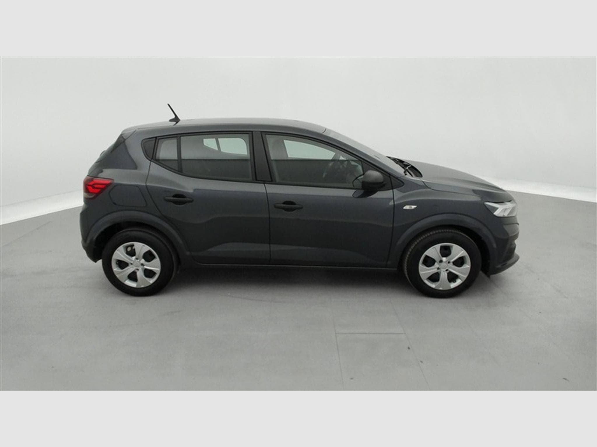 Dacia Sandero 1.0i SCe Comfort CARPLAY / PDC (2023) - Photo 23