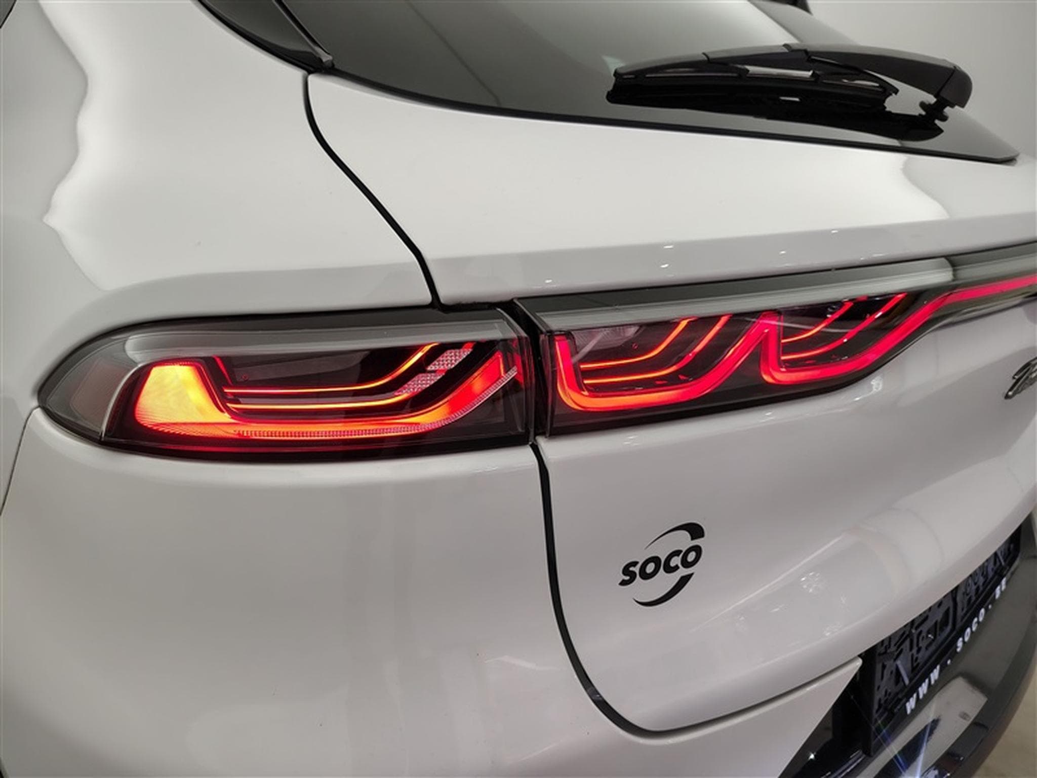 Alfa-Romeo Tonale 1.5 MHEV VGT Veloce°NAV°CARPLAY°FULL LED°CAM°T.OUV°S.CHAUF (2023) - Photo 16