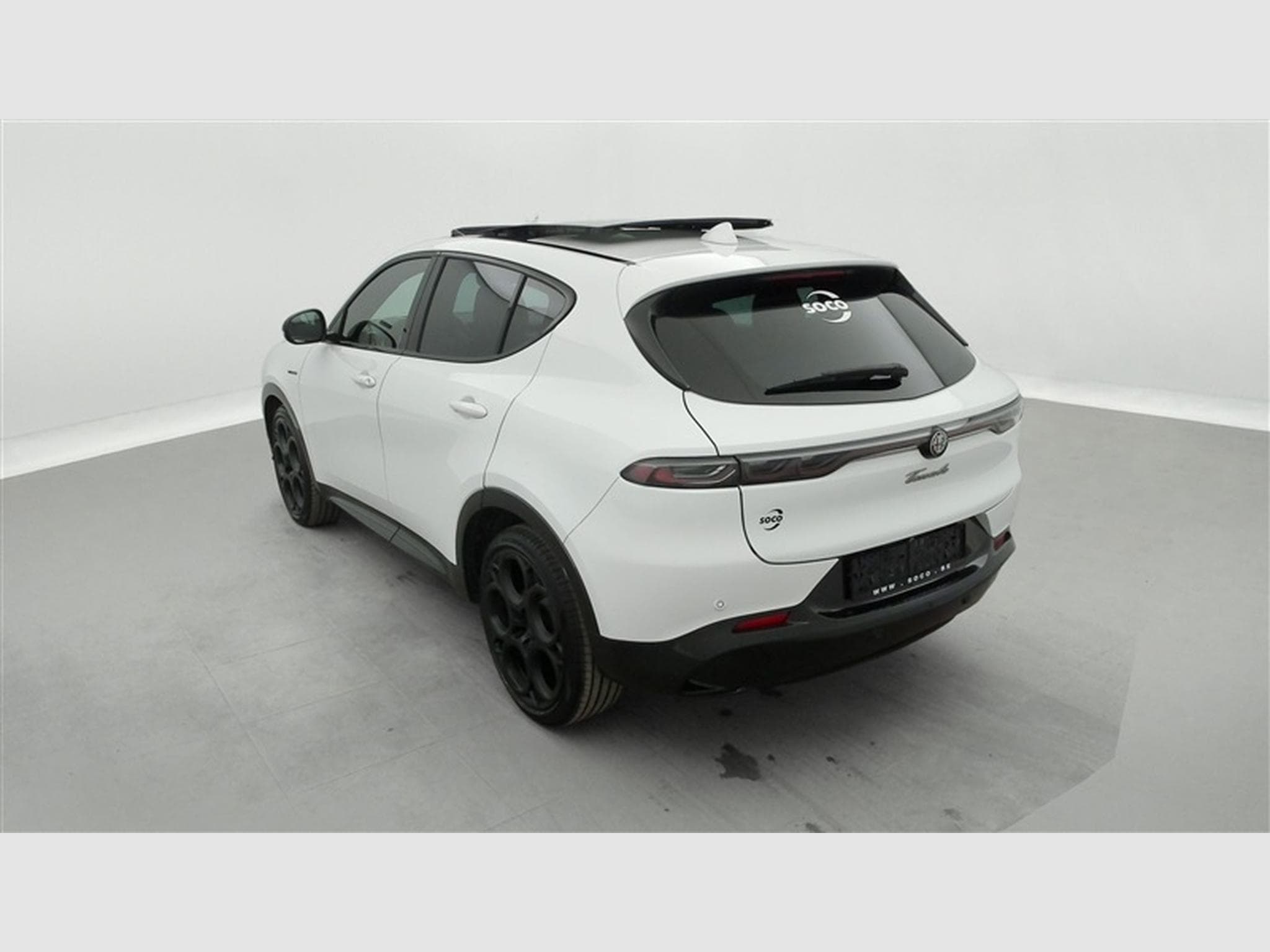 Alfa-Romeo Tonale 1.5 MHEV VGT Veloce°NAV°CARPLAY°FULL LED°CAM°T.OUV°S.CHAUF (2023) - Photo 2