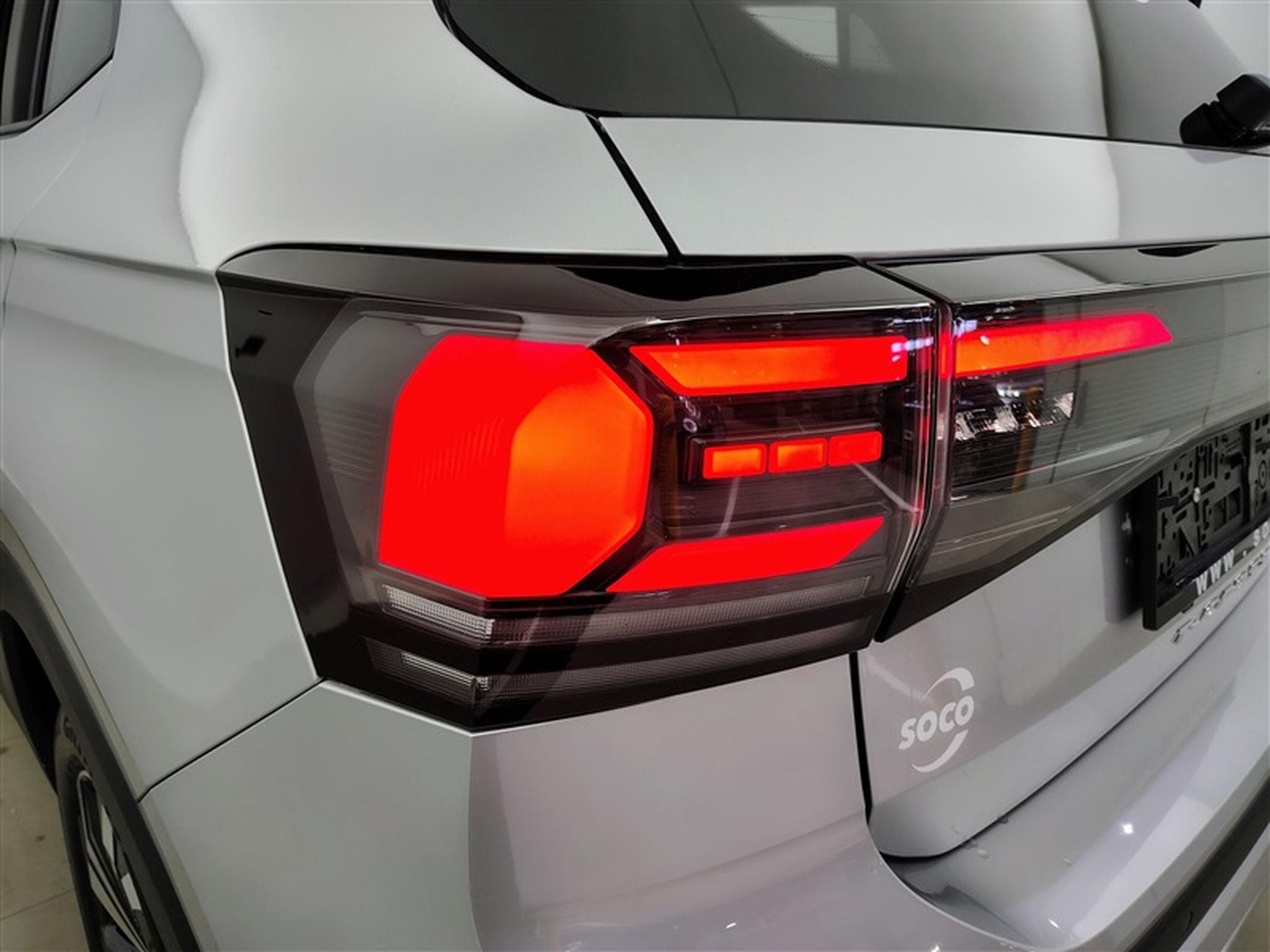 VW T-Cross 1.0 TSI 110cv DSG Life CARPLAY / CAMERA / FULL LED / ALU (2026) - Photo 16