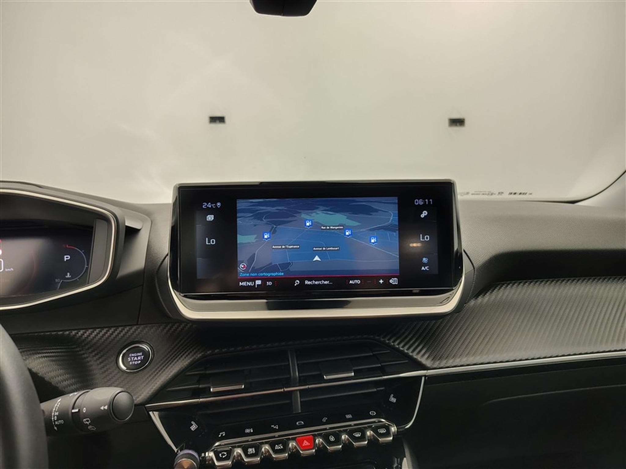 Peugeot 2008 1.2 PureTech Allure Pack S&S (EU6.4) (2022) - Photo 11