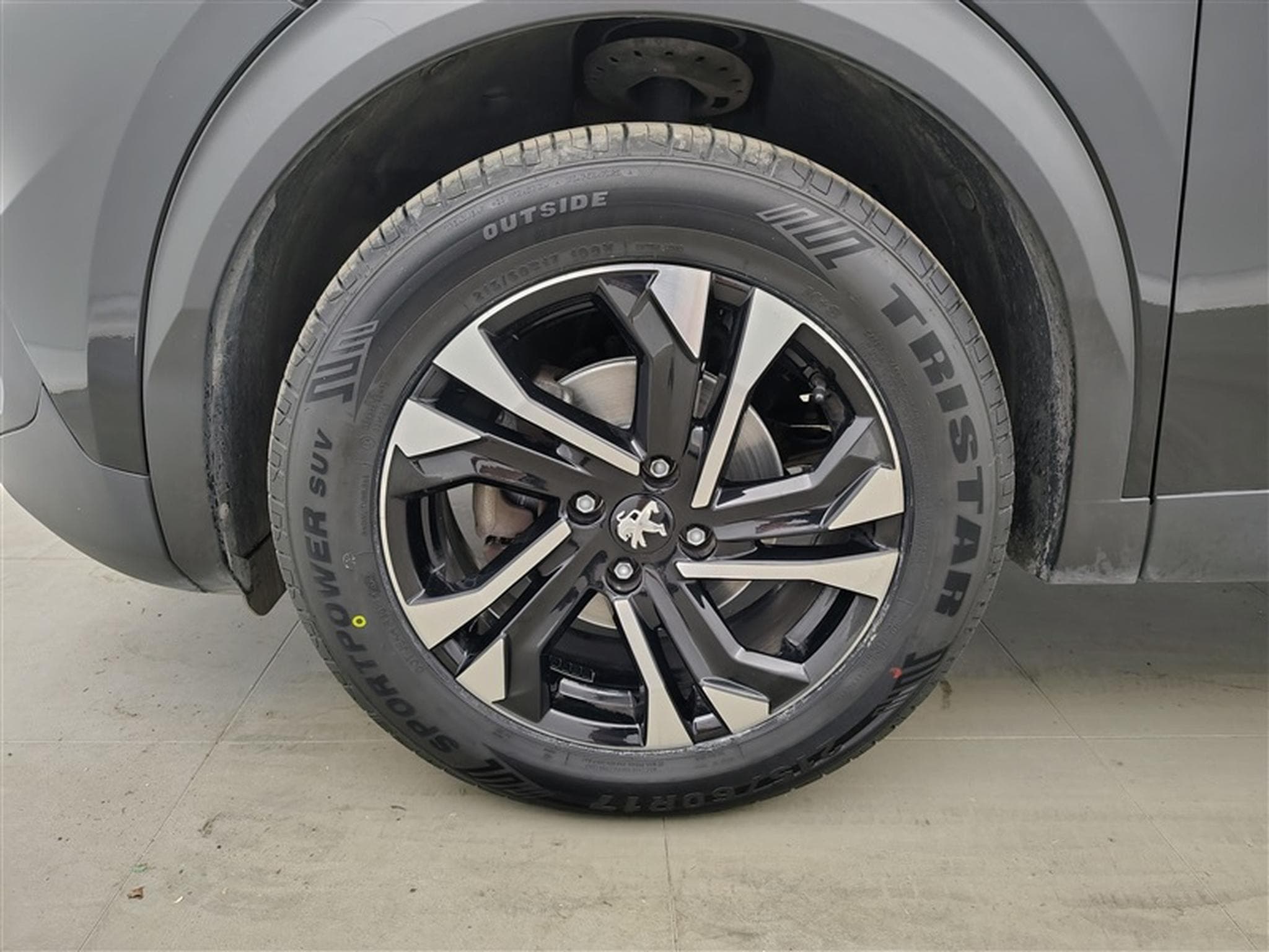 Peugeot 2008 1.2 PureTech Allure Pack S&S (EU6.4) (2022) - Photo 6