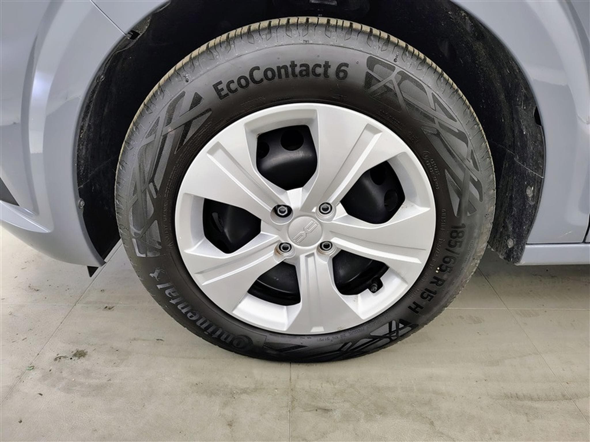 Dacia Sandero 1.0 TCe Essential (2025) - Photo 6