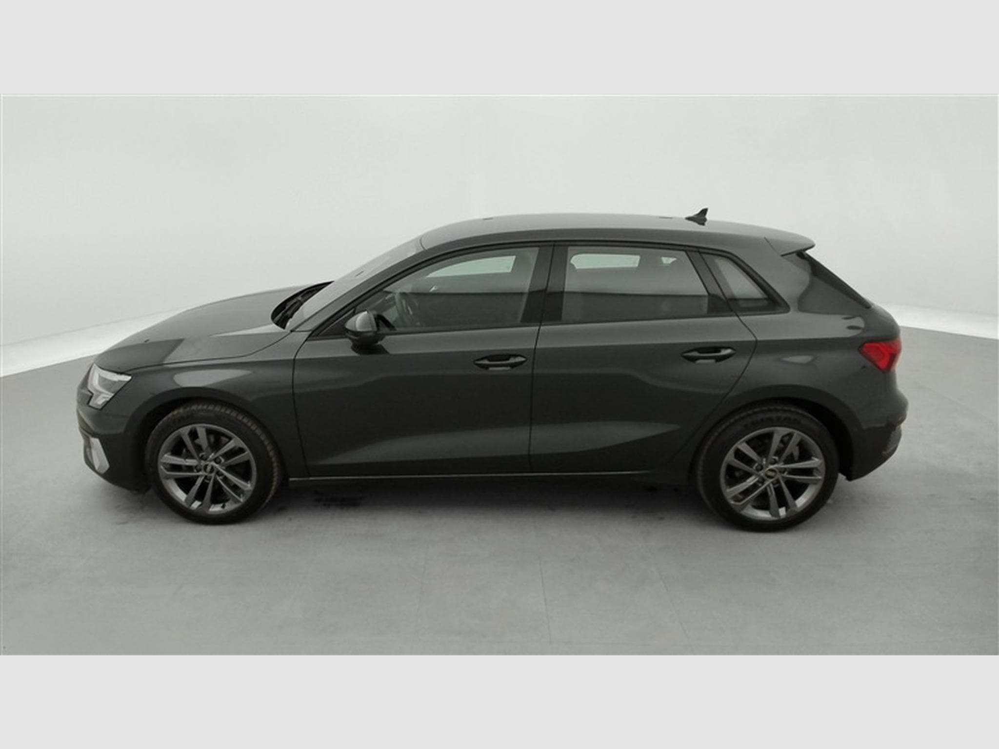 Audi A3 30 TFSI Advanced S tronic NAVI/FULL LED/JA17/PDC (2023) - Photo 3