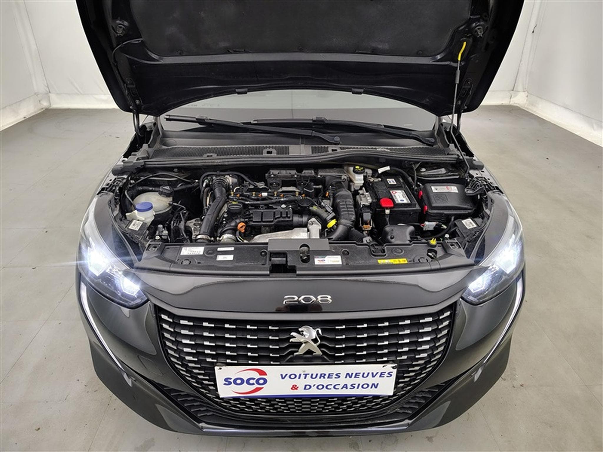 Peugeot 208 1.5 HDi Allure **NAVI/FULL LED/CAMERA** (2020) - Photo 18
