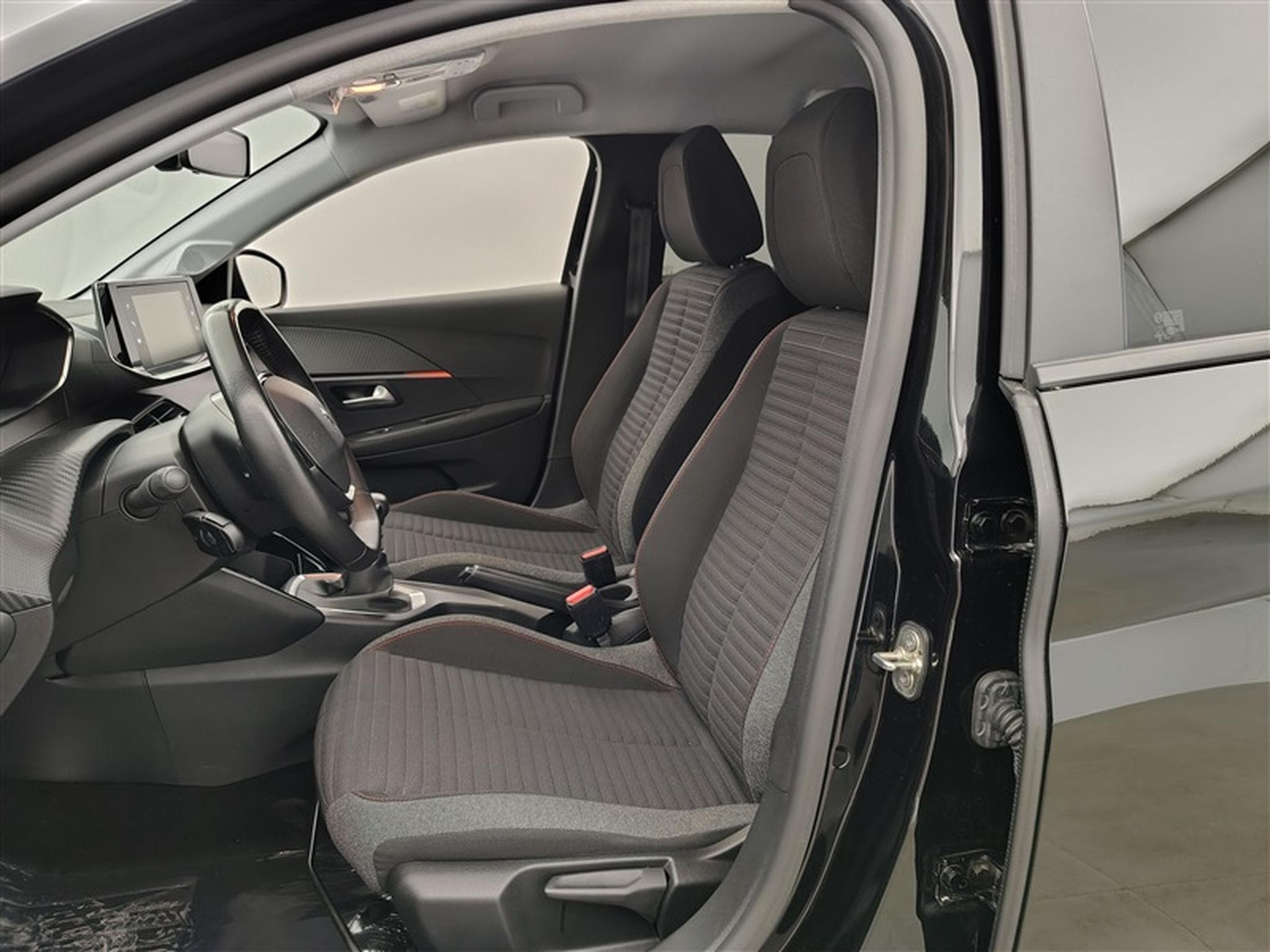 Peugeot 208 1.5 HDi Allure **NAVI/FULL LED/CAMERA** (2020) - Photo 7