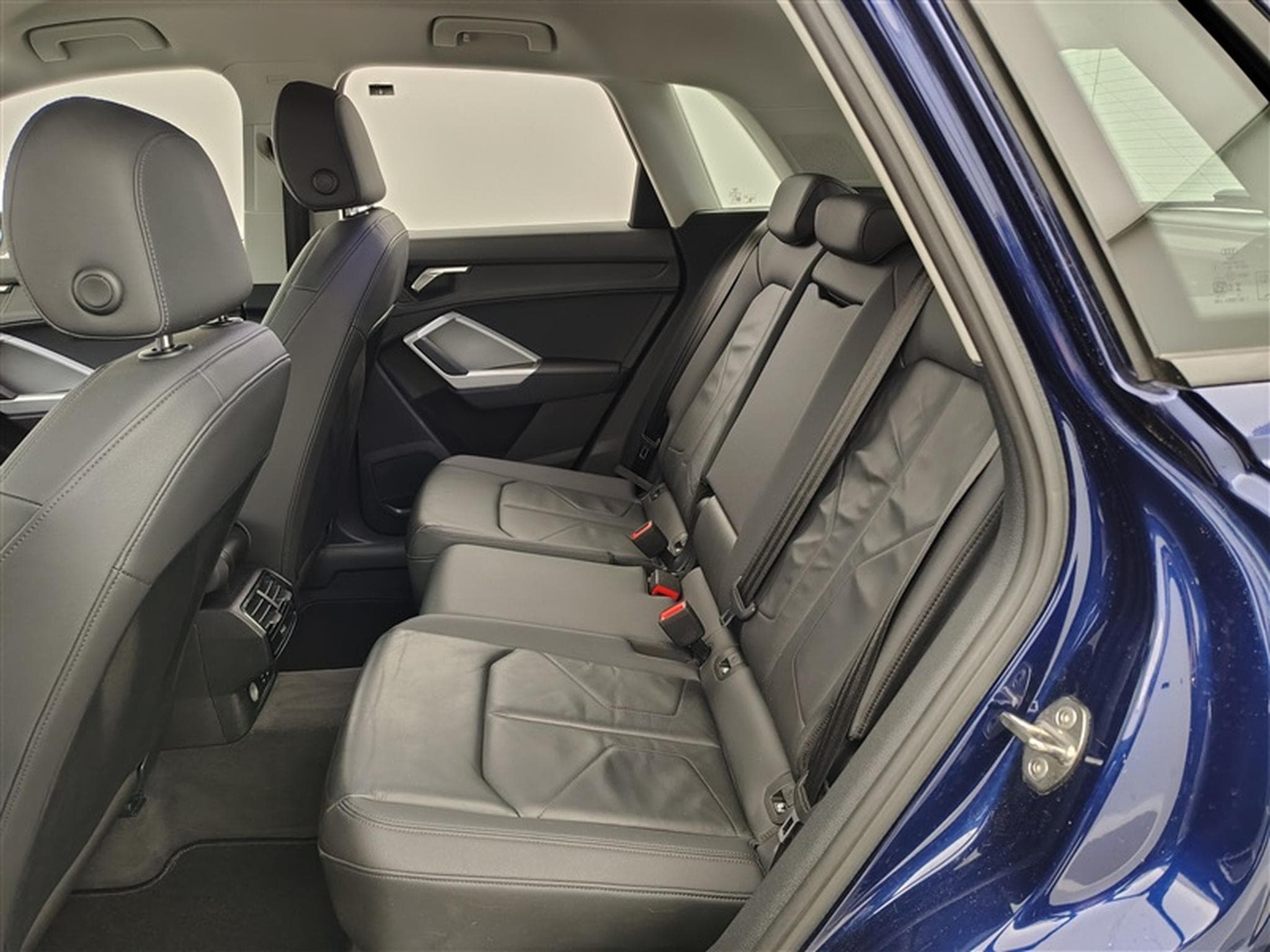 Audi Q3 35 TFSI Business plus Edition  S tronic (2023) - Photo 13