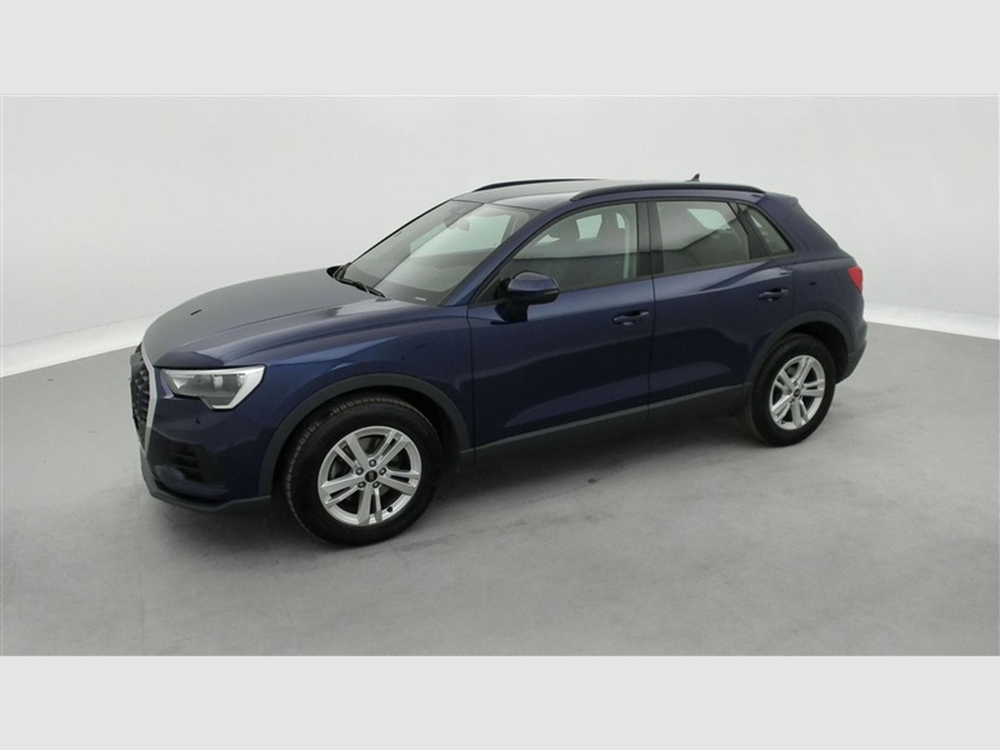 Audi Q3 35 TFSI Business plus Edition  S tronic (2023) - Photo 21