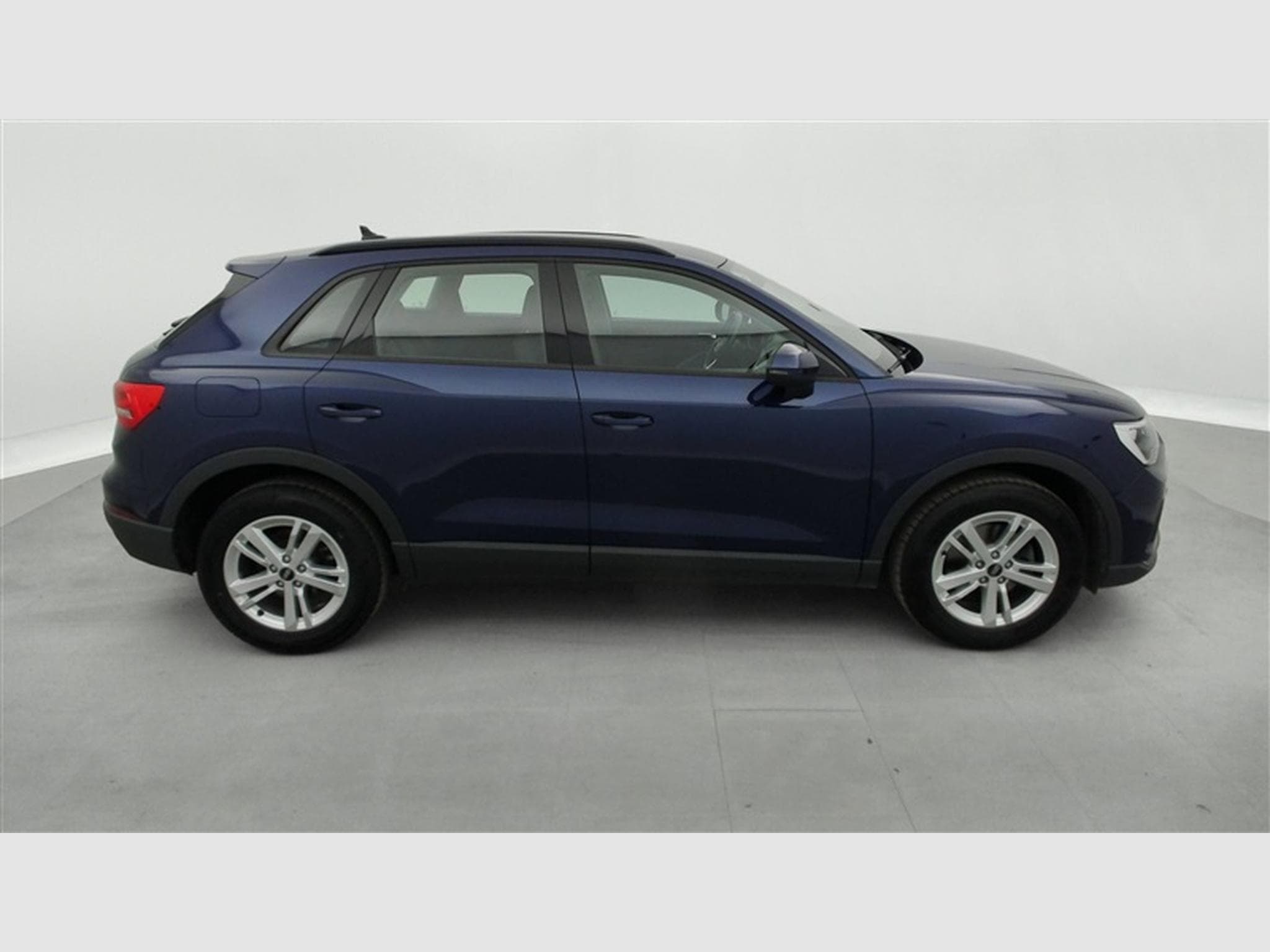 Audi Q3 35 TFSI Business plus Edition  S tronic (2023) - Photo 24