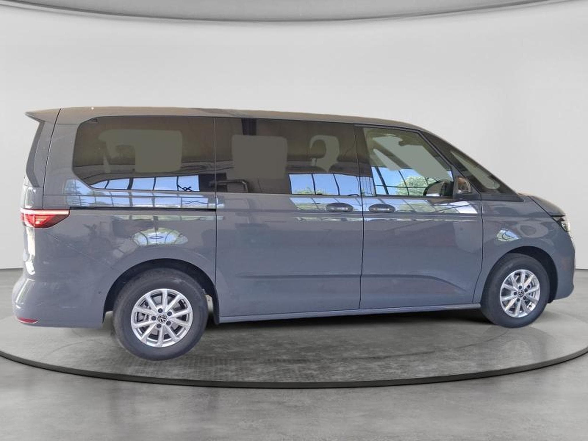 VW T7 Life LONG (2026) - Photo 20