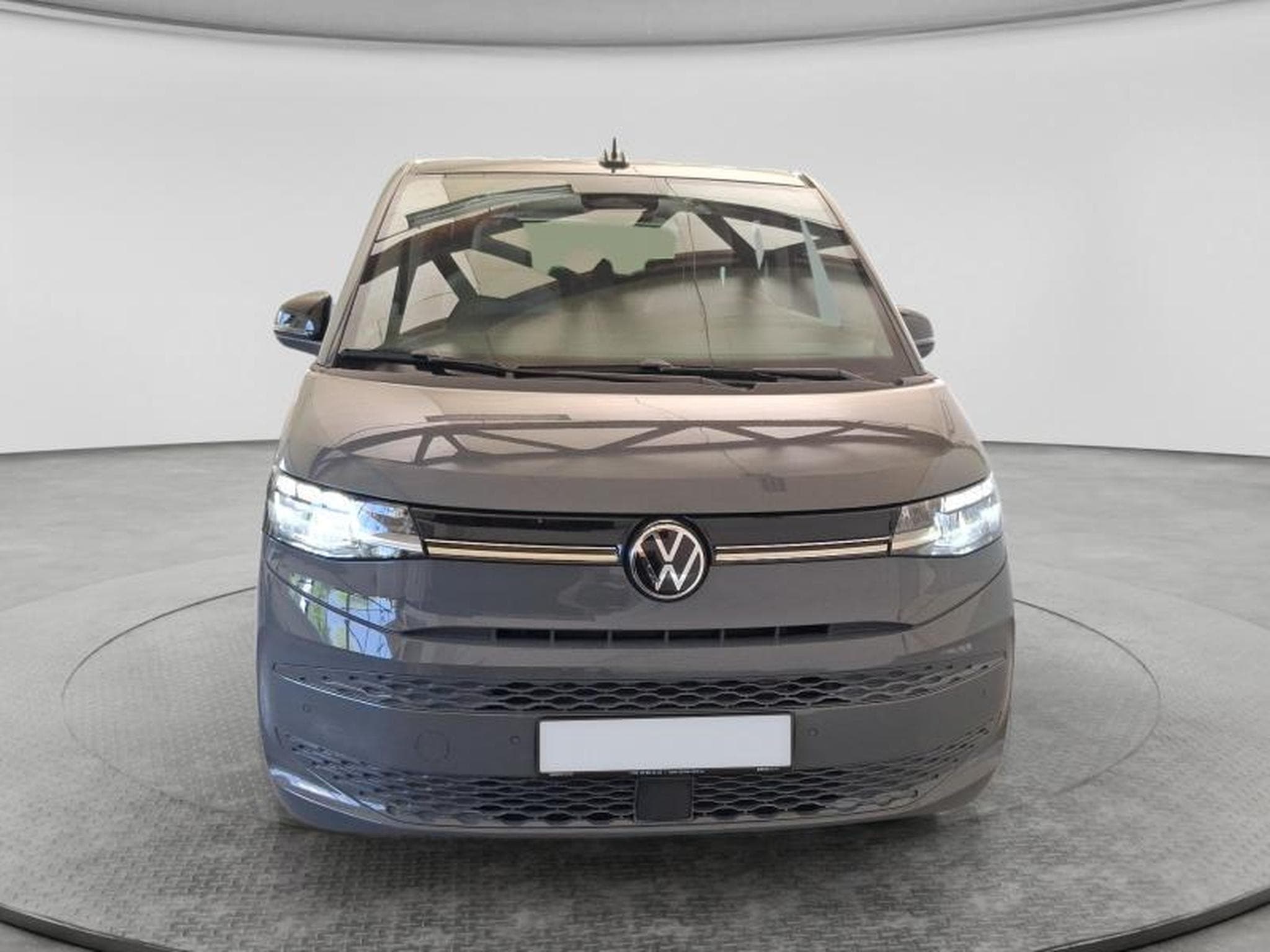 VW T7 Life LONG (2026) - Photo 22