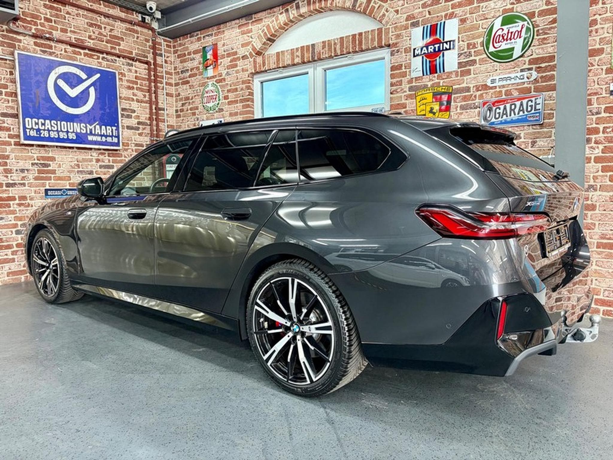 BMW 540 540dA Touring 3.0 303cv Auto xDrive M-SPORT PRO (2024) - Photo 2