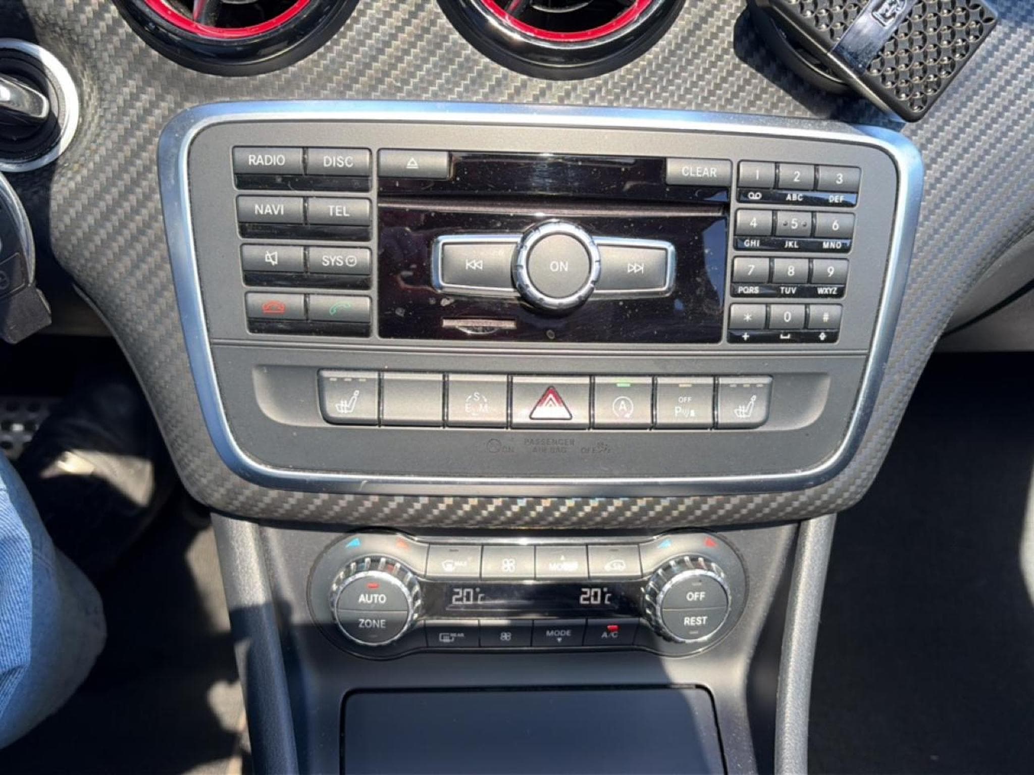 Mercedes CLASSE A 250 VERSION SPORT 7G-DCT (2015) - Photo 20