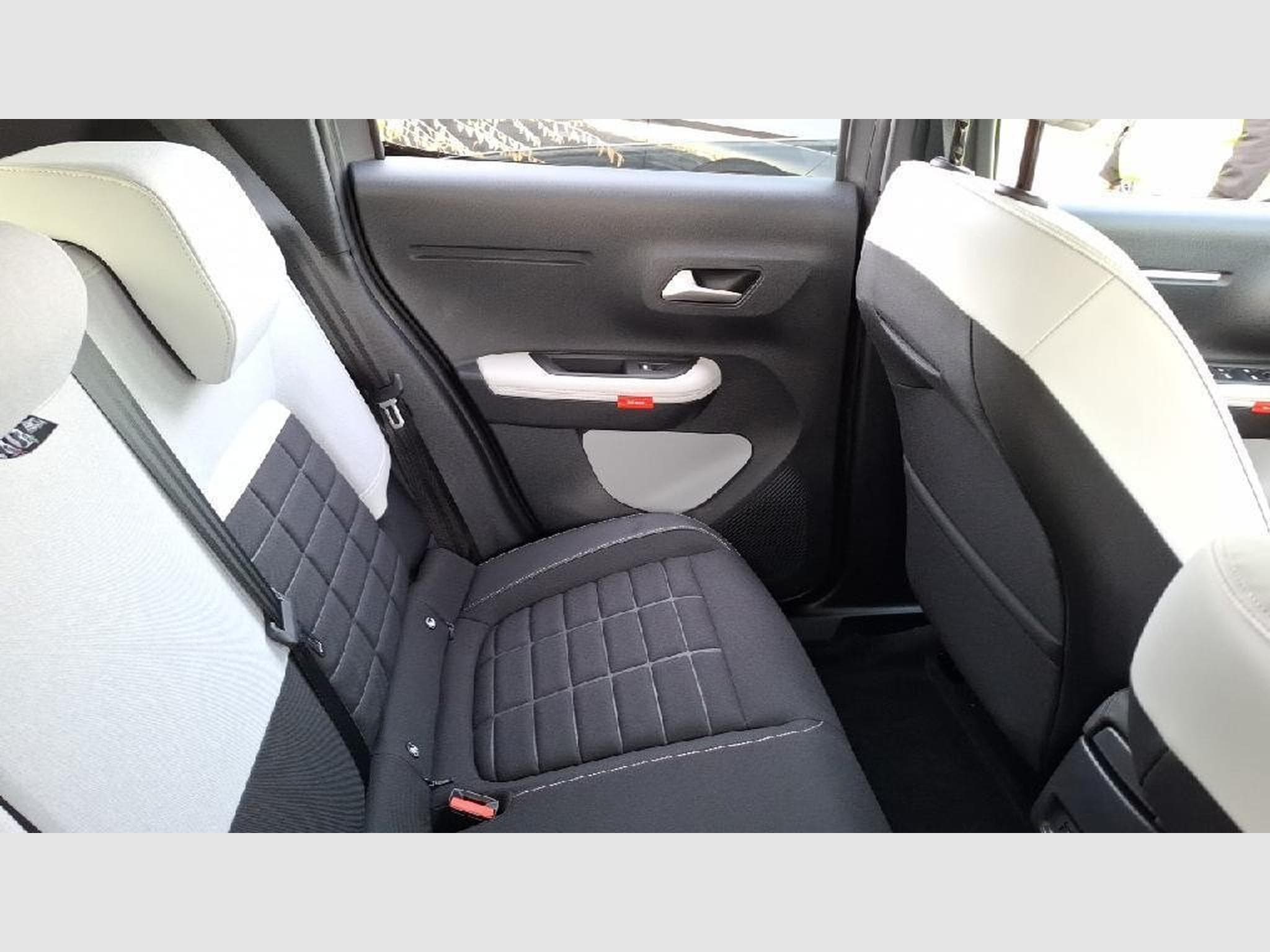 Citroen C3 Max (2025) - Photo 9