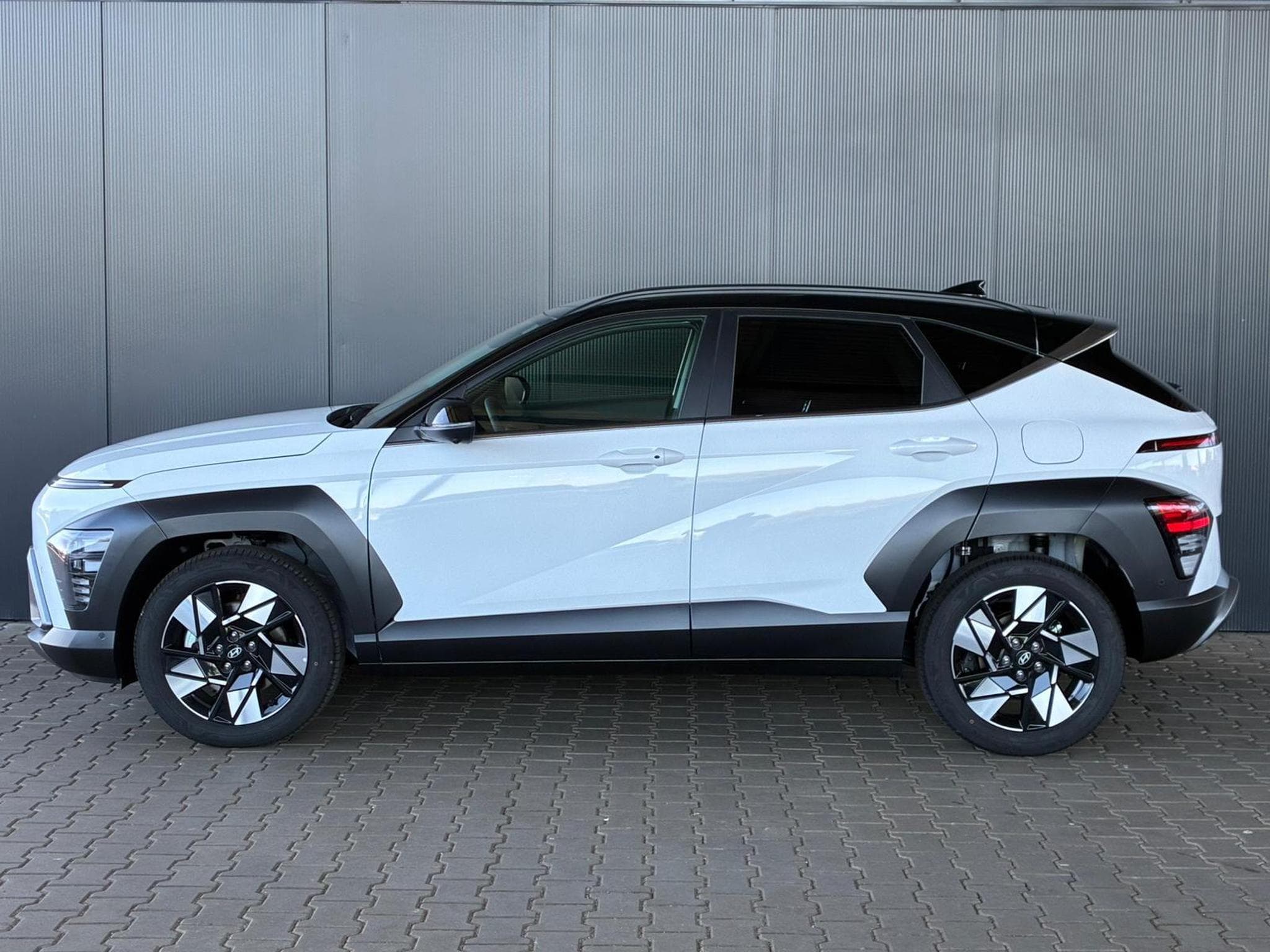 Hyundai Kona Comfort Plus (2025) - Photo 2