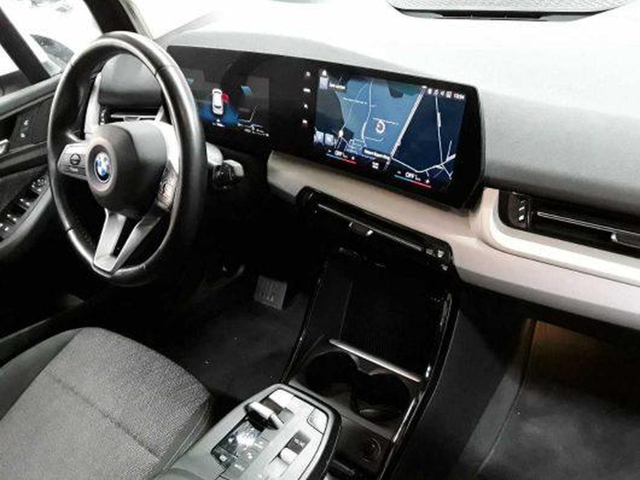 Bmw 230 2er Active Tourer - 230e xDrive (OPF)(EURO 6d) (2023) - Photo 11