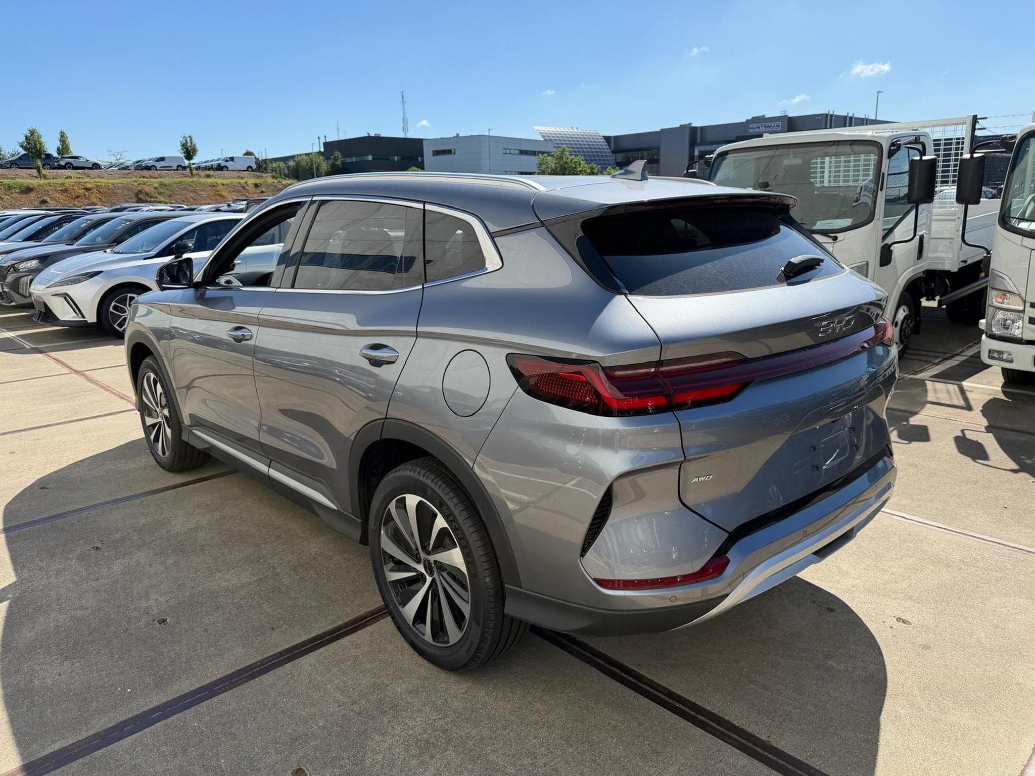 Byd Seal U DM-I DESIGN (2026) - Photo 3