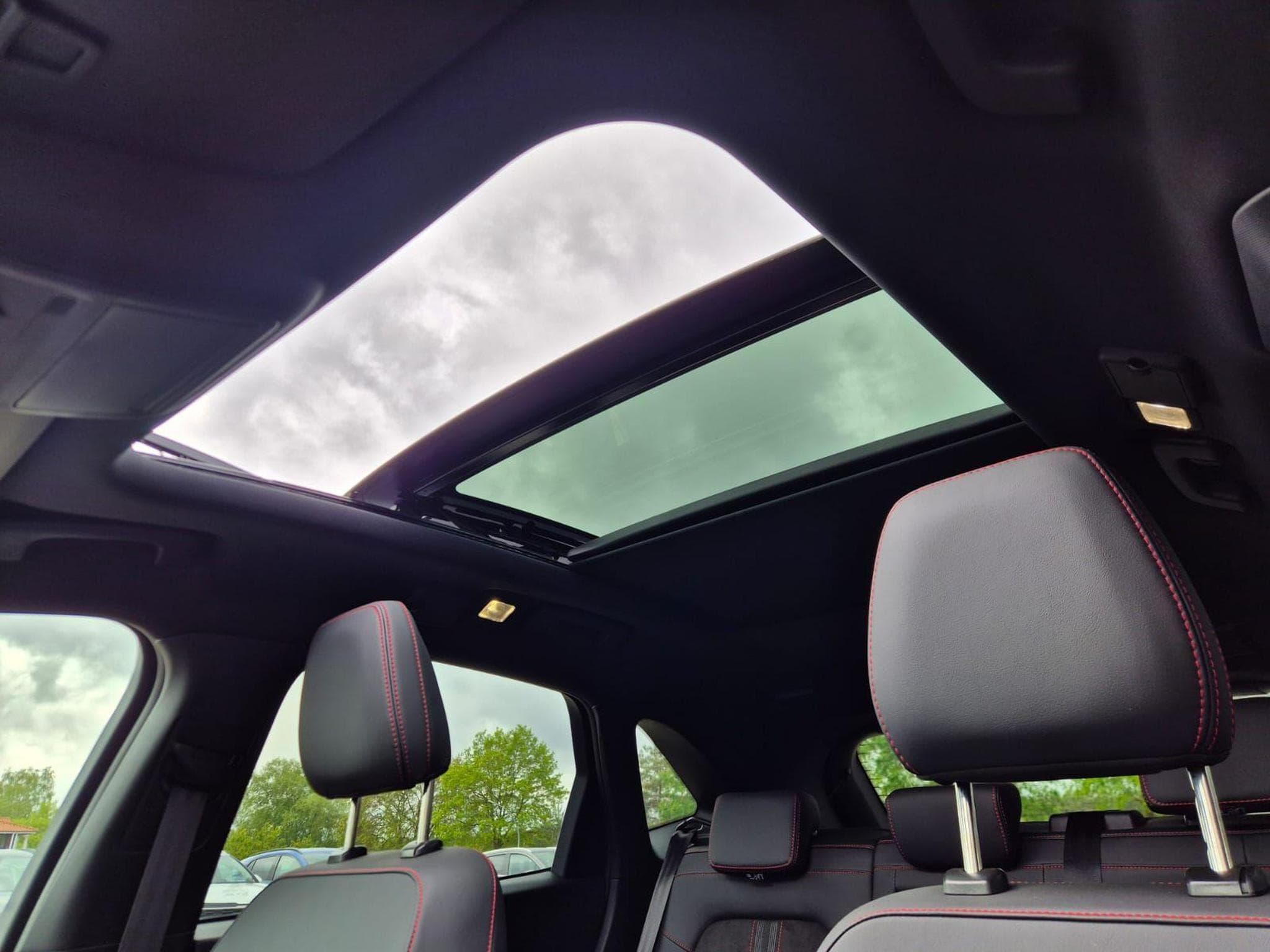 Ford Kuga ST-Line (2026) - Photo 10