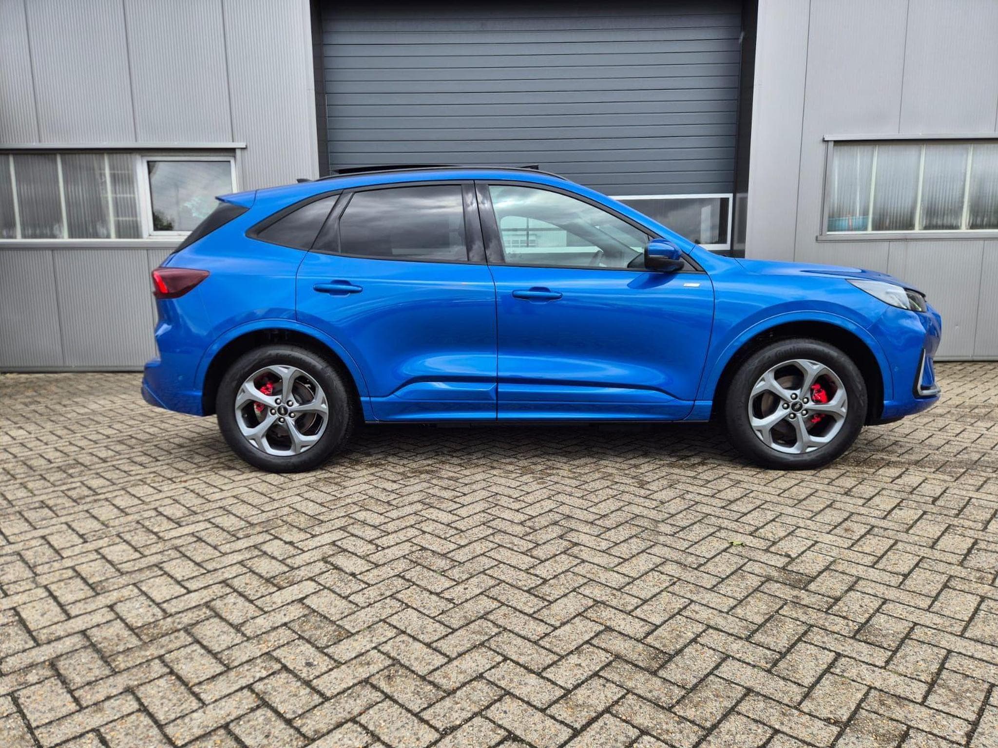 Ford Kuga ST-Line (2026) - Photo 6