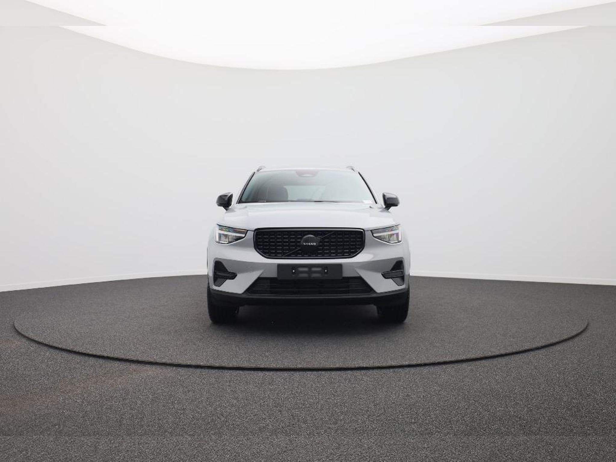 Volvo XC40 Black Edition Plus B4 (2026) - Photo 7
