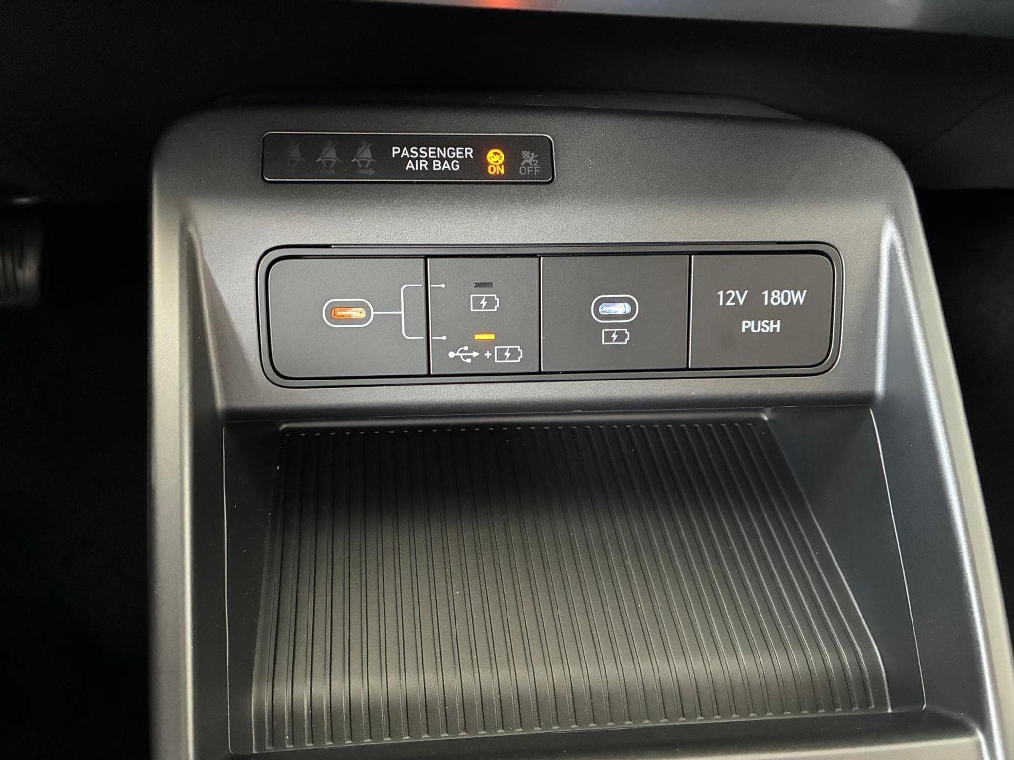 Hyundai Kona Comfort (2025) - Photo 12