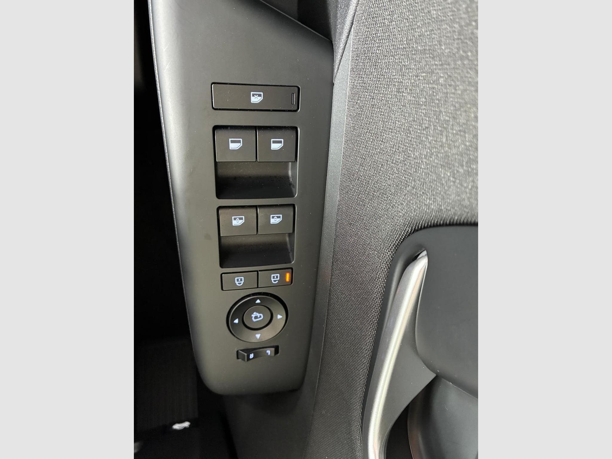 Hyundai Kona Comfort (2025) - Photo 19